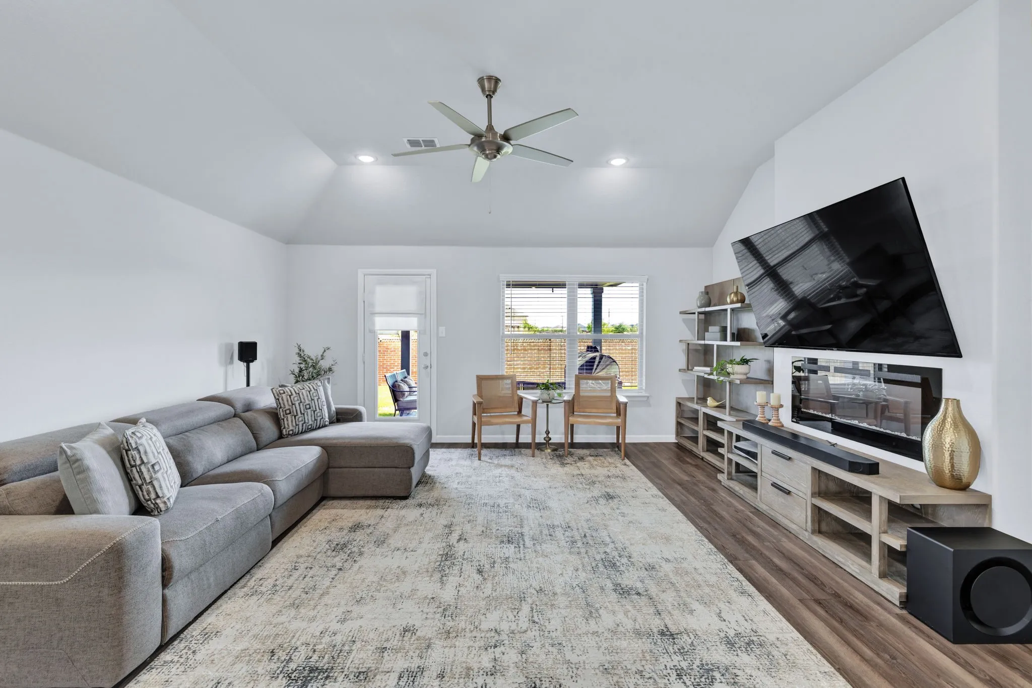 Single Family Residence For Sale in Collin County , 1509 Wayback Drive, Celina, Texas 75009, 3 Bedroom, 2 Bathroom, 2 Garage spaces, 1,929 Sqft, built in 2021, Price $440,000, mls#21263114, Real Estate Agent in Celina, Homes For Sale in Collin county, Homes For Sale in Celina, Realtor in Celina Texas, Real Estate Brokerage Independent Realty Texas, Luminita Cordes Realtor