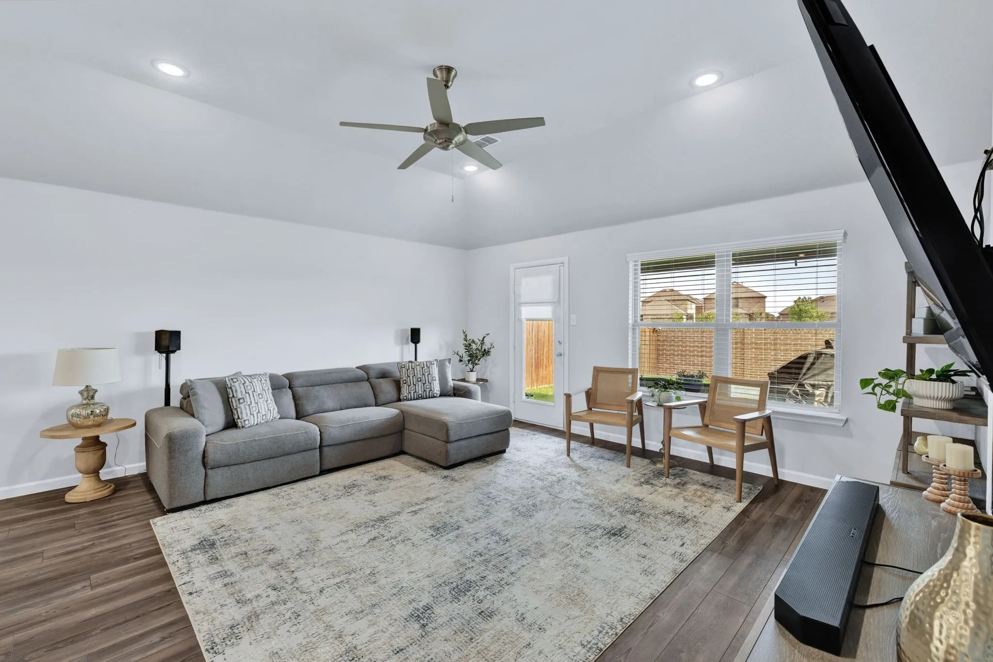 Single Family Residence For Sale in Collin County , 1509 Wayback Drive, Celina, Texas 75009, 3 Bedroom, 2 Bathroom, 2 Garage spaces, 1,929 Sqft, built in 2021, Price $440,000, mls#21263114, Real Estate Agent in Celina, Homes For Sale in Collin county, Homes For Sale in Celina, Realtor in Celina Texas, Real Estate Brokerage Independent Realty Texas, Luminita Cordes Realtor