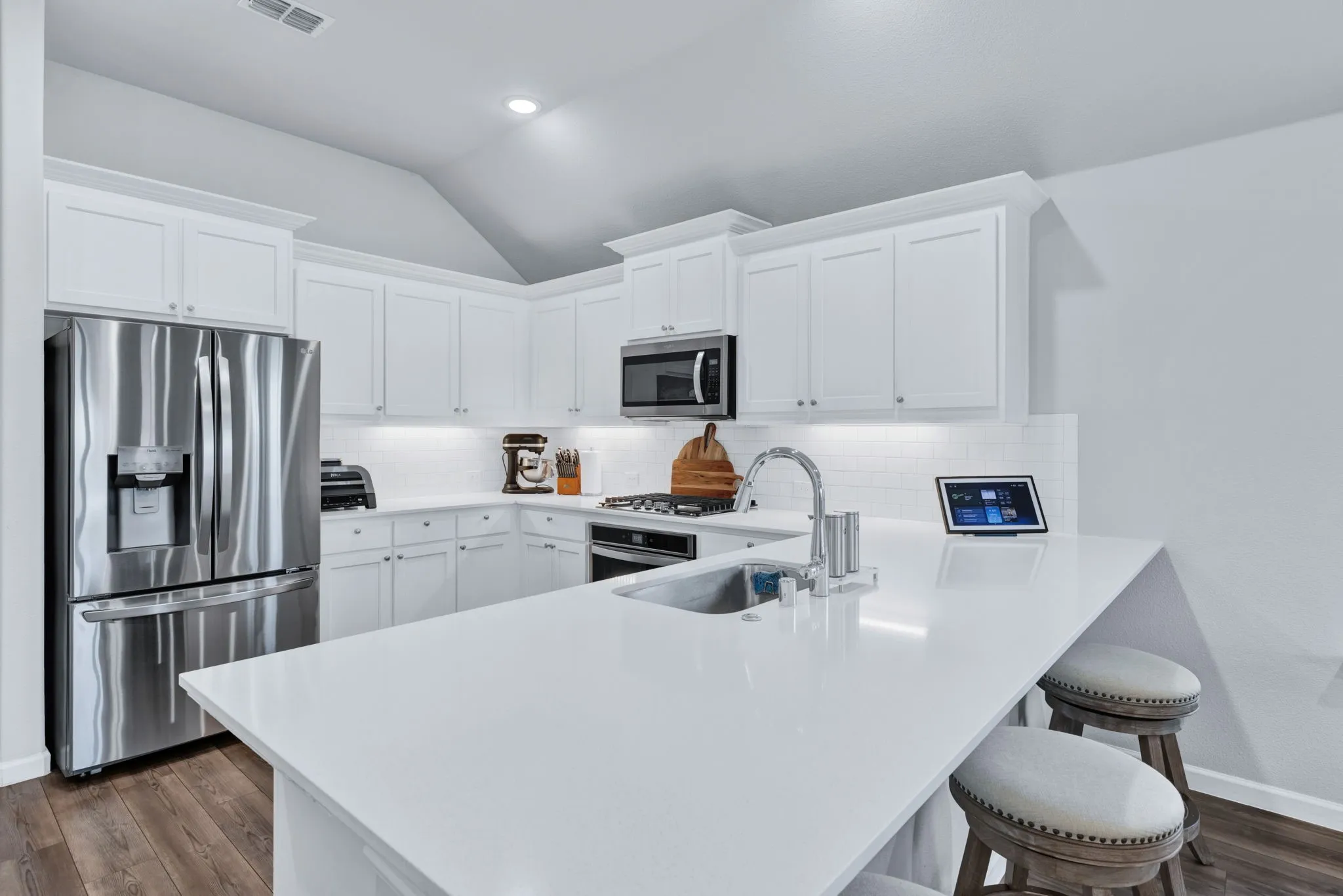 Single Family Residence For Sale in Collin County , 1509 Wayback Drive, Celina, Texas 75009, 3 Bedroom, 2 Bathroom, 2 Garage spaces, 1,929 Sqft, built in 2021, Price $440,000, mls#21263114, Real Estate Agent in Celina, Homes For Sale in Collin county, Homes For Sale in Celina, Realtor in Celina Texas, Real Estate Brokerage Independent Realty Texas, Luminita Cordes Realtor
