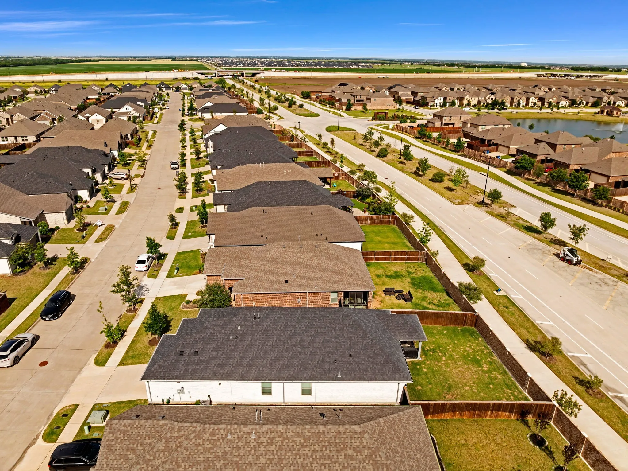 Single Family Residence For Sale in Collin County , 1509 Wayback Drive, Celina, Texas 75009, 3 Bedroom, 2 Bathroom, 2 Garage spaces, 1,929 Sqft, built in 2021, Price $440,000, mls#21263114, Real Estate Agent in Celina, Homes For Sale in Collin county, Homes For Sale in Celina, Realtor in Celina Texas, Real Estate Brokerage Independent Realty Texas, Luminita Cordes Realtor