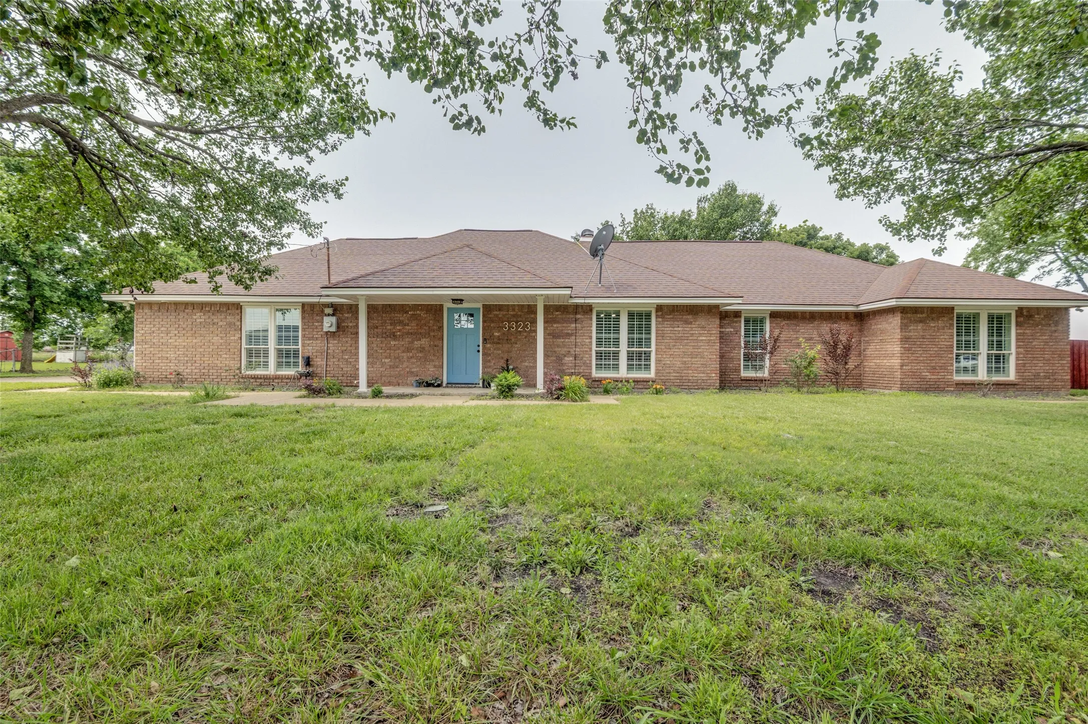 Single Family Residence For Sale in Dallas County , 3323 Dasher Street, Lancaster, Texas 75146, 4 Bedroom, 3 Bathroom, 1 Garage spaces, 2,655 Sqft, built in 1990, mls#21263988, Real Estate Agent in Lancaster, Homes For Sale in Dallas county, Homes For Sale in Lancaster, Realtor in Lancaster Texas, Real Estate Brokerage Independent Realty Texas, Luminita Cordes Realtor