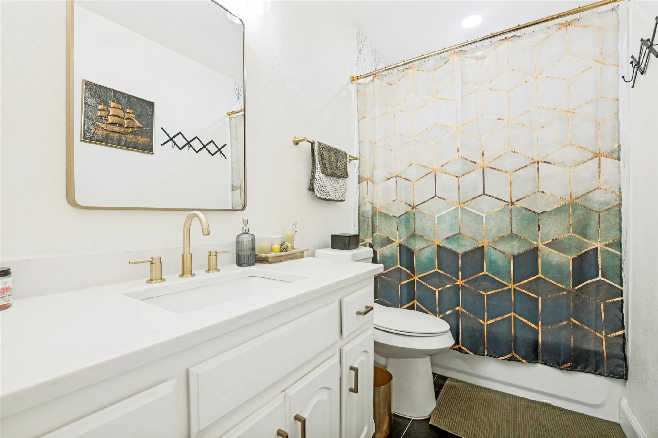 Single Family Residence For Sale in Dallas County , 3323 Dasher Street, Lancaster, Texas 75146, 4 Bedroom, 3 Bathroom, 1 Garage spaces, 2,655 Sqft, built in 1990, mls#21263988, Real Estate Agent in Lancaster, Homes For Sale in Dallas county, Homes For Sale in Lancaster, Realtor in Lancaster Texas, Real Estate Brokerage Independent Realty Texas, Luminita Cordes Realtor