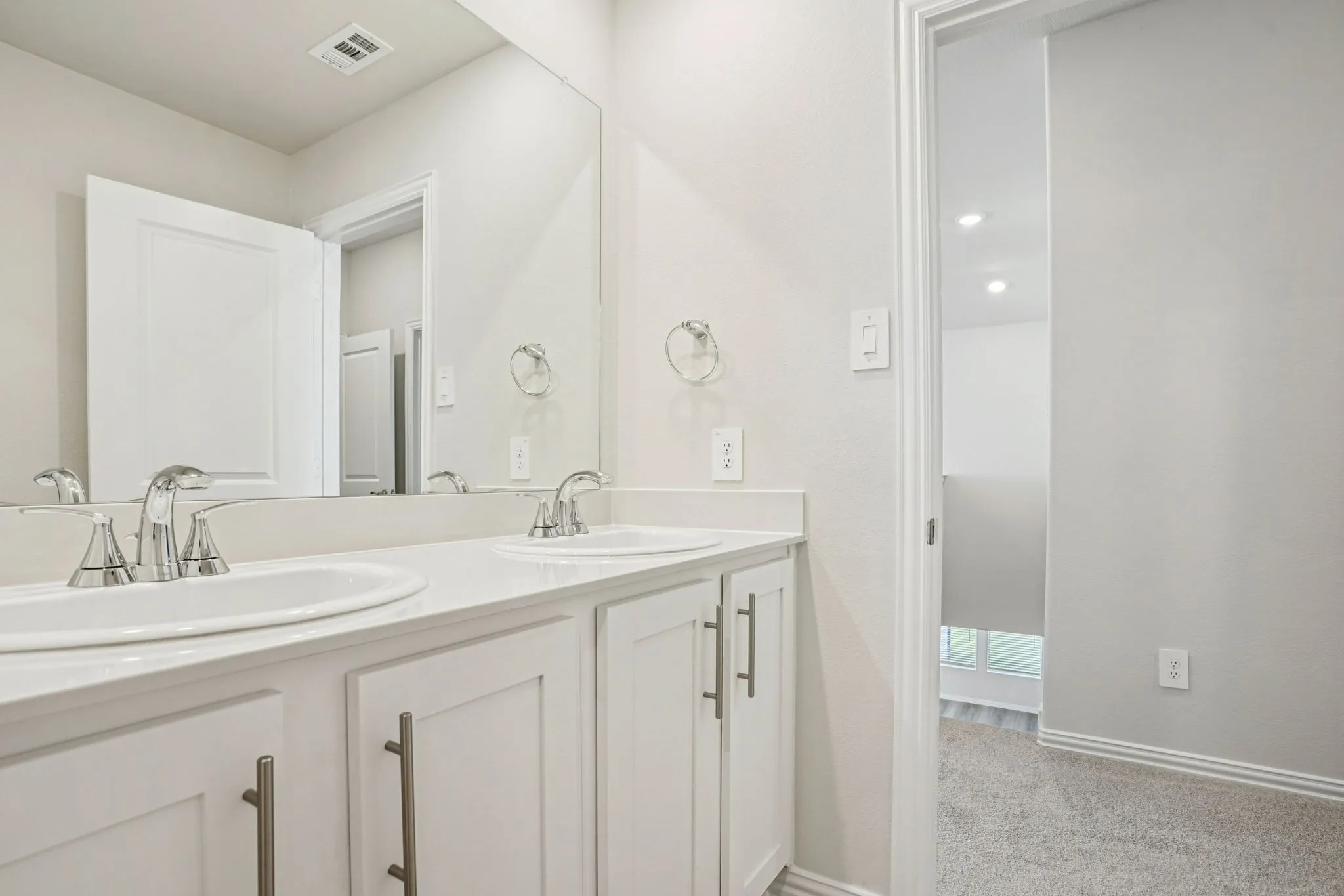 Photo is not of the actual home, but is an inspirational photo of builder’s model home and may depict options, furnishings, and/or decorator features that are not included.