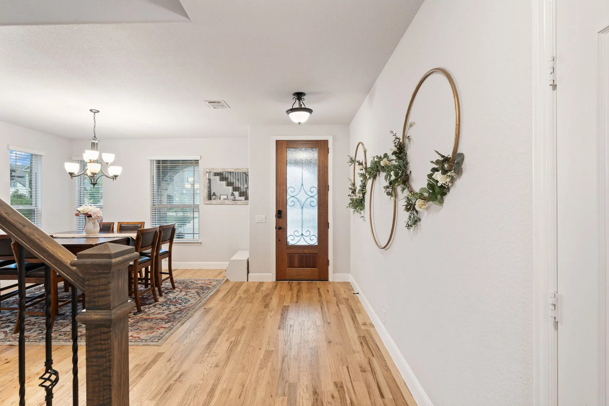 8 Foot Door - with flex front room .