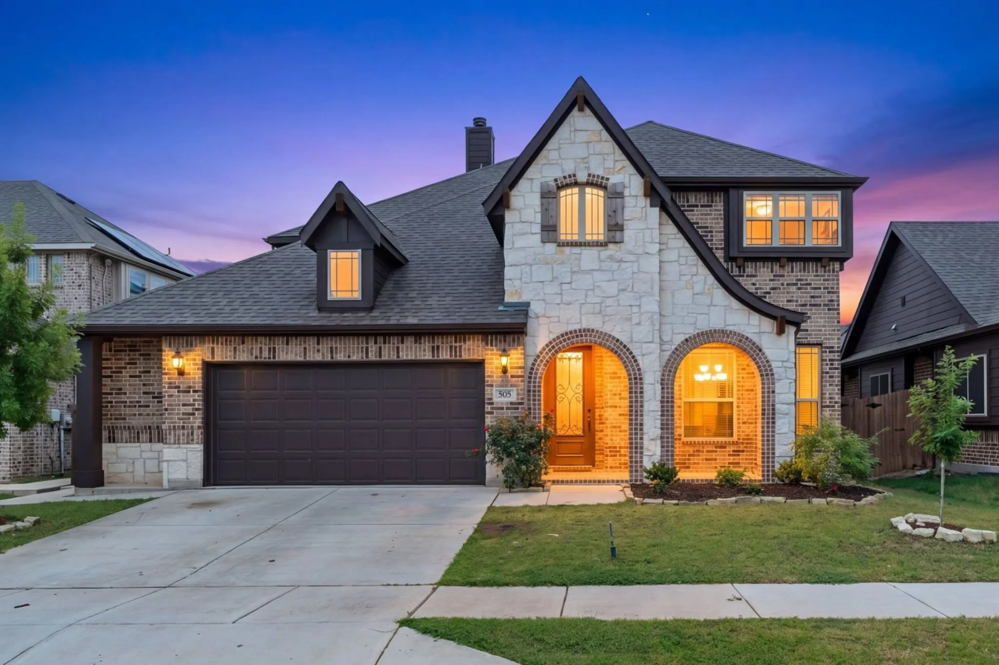 Single Family Residence For Sale in Tarrant County , 505 Winterwood Court, Fort Worth, Texas 76131, 5 Bedroom, 4 Bathroom, 2 Garage spaces, 3,221 Sqft, built in 2021, mls#21261605, Real Estate Agent in Fort Worth, Homes For Sale in Tarrant county, Homes For Sale in Fort Worth, Realtor in Fort Worth Texas, Real Estate Brokerage Independent Realty Texas, Luminita Cordes Realtor