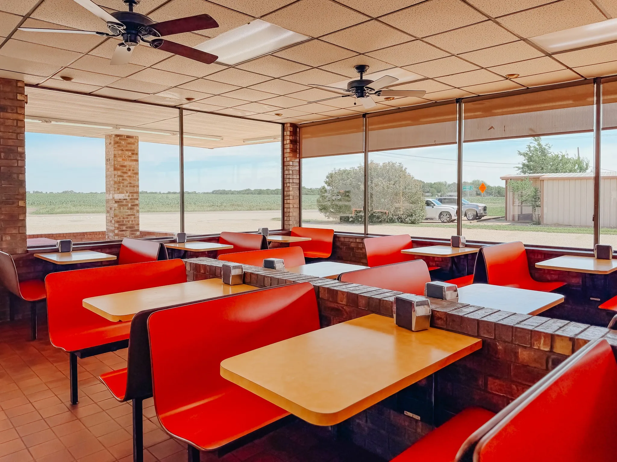 Business For Sale in Henderson County , 200 St Hwy 31, Trinidad, Texas 75758, 0, 0, Garage spaces, 0 Sqft, built in 1976, mls#21263821, Real Estate Agent in Trinidad, Homes For Sale in Henderson county, Homes For Sale in Trinidad, Realtor in Trinidad Texas, Real Estate Brokerage Independent Realty Texas, Luminita Cordes Realtor