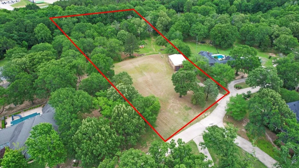 Improved Land For Sale in Lamar County , 380 Timber Lakes Drive, Powderly, Texas 75473, 0, 0, Garage spaces, 0 Sqft, built in 1993, mls#21263221, Real Estate Agent in Powderly, Homes For Sale in Lamar county, Homes For Sale in Powderly, Realtor in Powderly Texas, Real Estate Brokerage Independent Realty Texas, Luminita Cordes Realtor