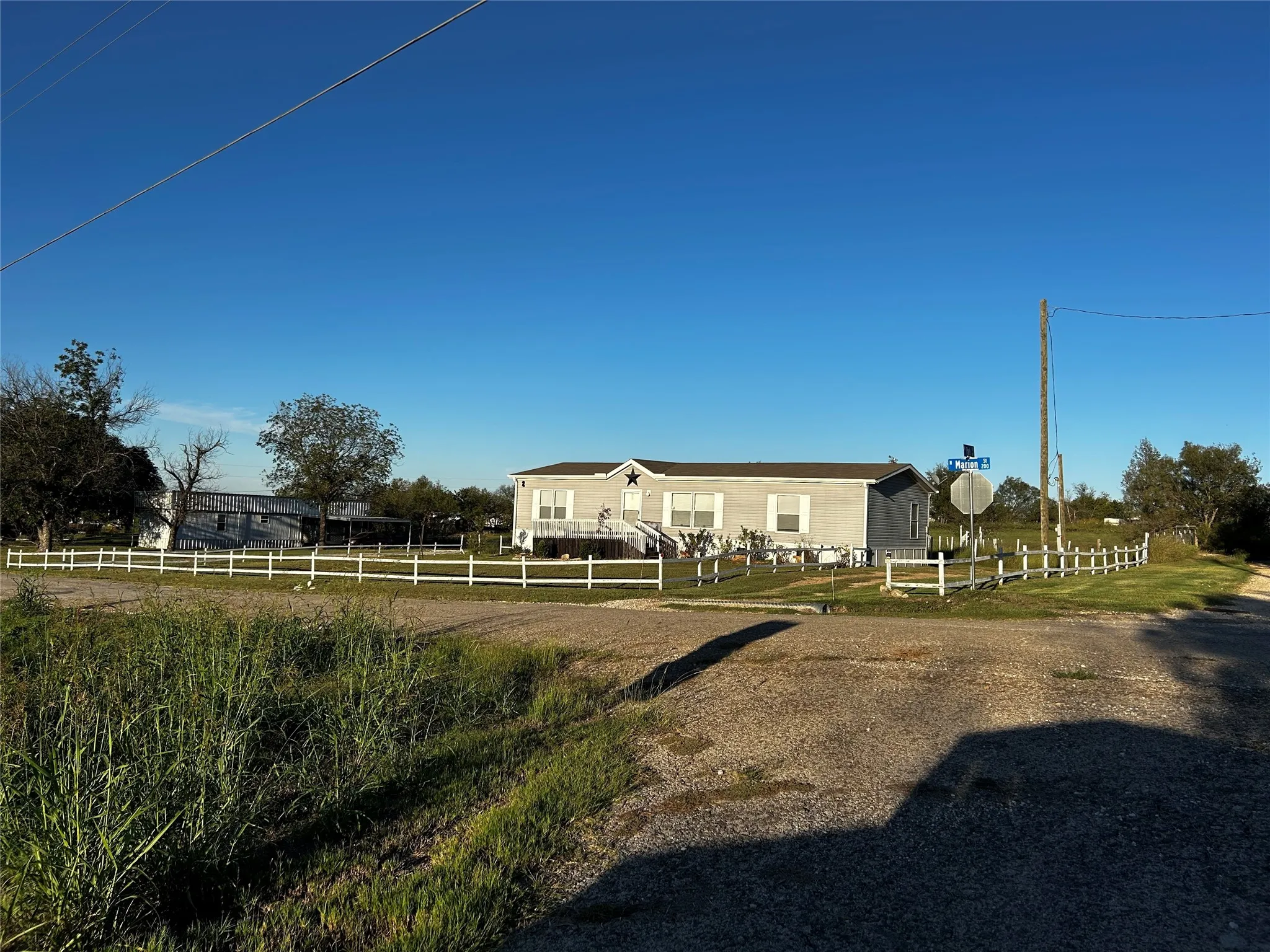 Single Family Residence For Sale in San Saba County , 204 N Marion Street, Richland Springs, Texas 76871, 3 Bedroom, 2 Bathroom, Garage spaces, 1,512 Sqft, built in 2020, mls#21263086, Real Estate Agent in Richland Springs, Homes For Sale in San Saba county, Homes For Sale in Richland Springs, Realtor in Richland Springs Texas, Real Estate Brokerage Independent Realty Texas, Luminita Cordes Realtor