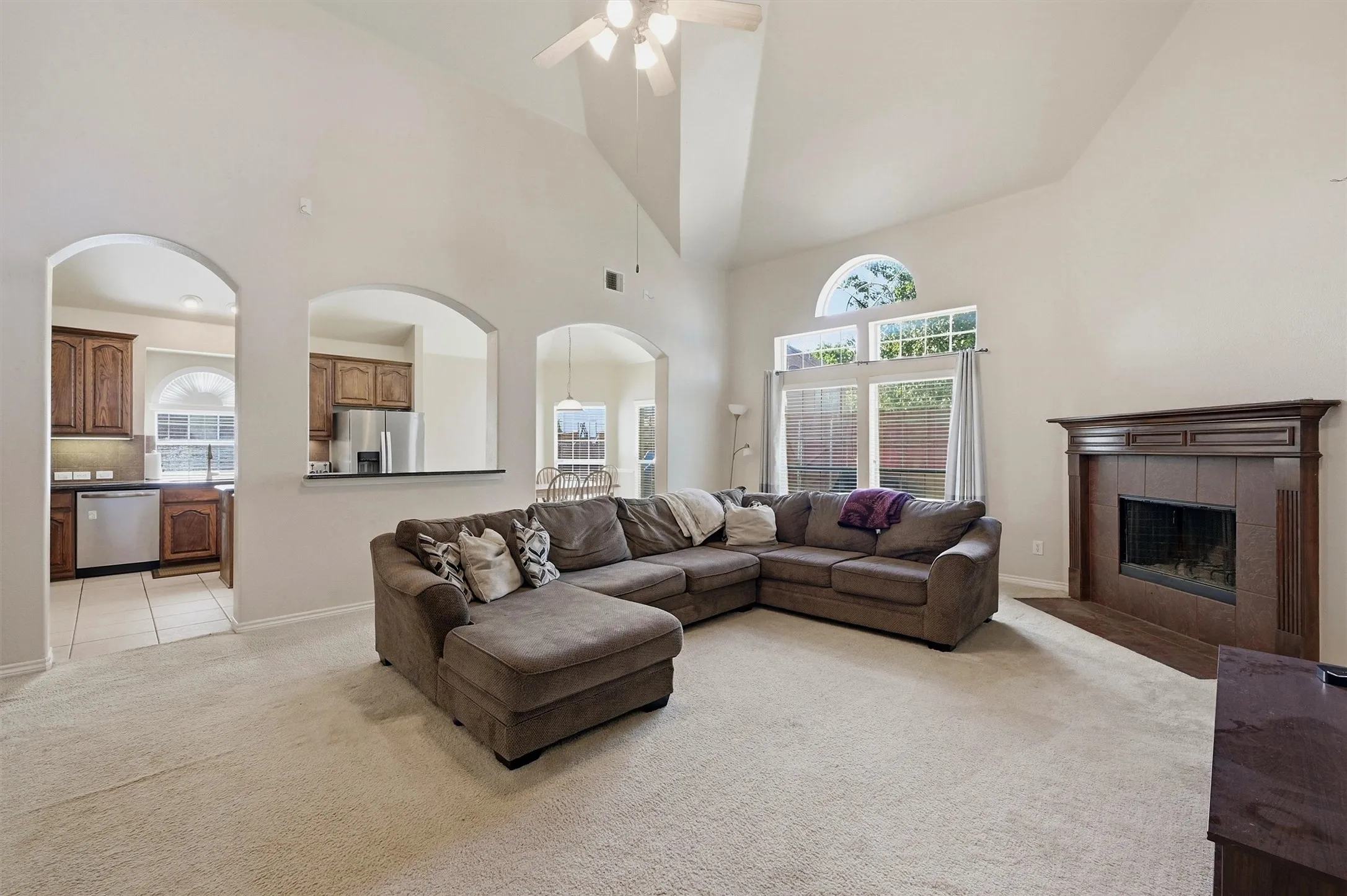 Single Family Residence For Sale in Collin County , 3504 Irvin Drive, Sachse, Texas 75048, 5 Bedroom, 4 Bathroom, 2 Garage spaces, 3,228 Sqft, built in 2008, mls#21261508, Real Estate Agent in Sachse, Homes For Sale in Collin county, Homes For Sale in Sachse, Realtor in Sachse Texas, Real Estate Brokerage Independent Realty Texas, Luminita Cordes Realtor