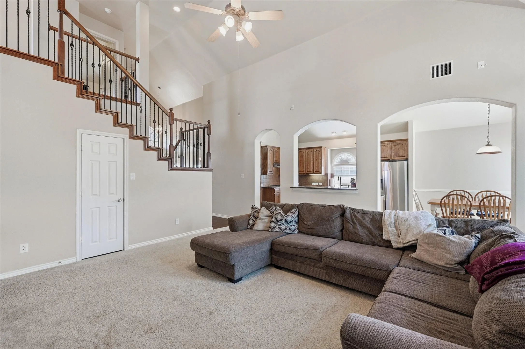 Single Family Residence For Sale in Collin County , 3504 Irvin Drive, Sachse, Texas 75048, 5 Bedroom, 4 Bathroom, 2 Garage spaces, 3,228 Sqft, built in 2008, mls#21261508, Real Estate Agent in Sachse, Homes For Sale in Collin county, Homes For Sale in Sachse, Realtor in Sachse Texas, Real Estate Brokerage Independent Realty Texas, Luminita Cordes Realtor