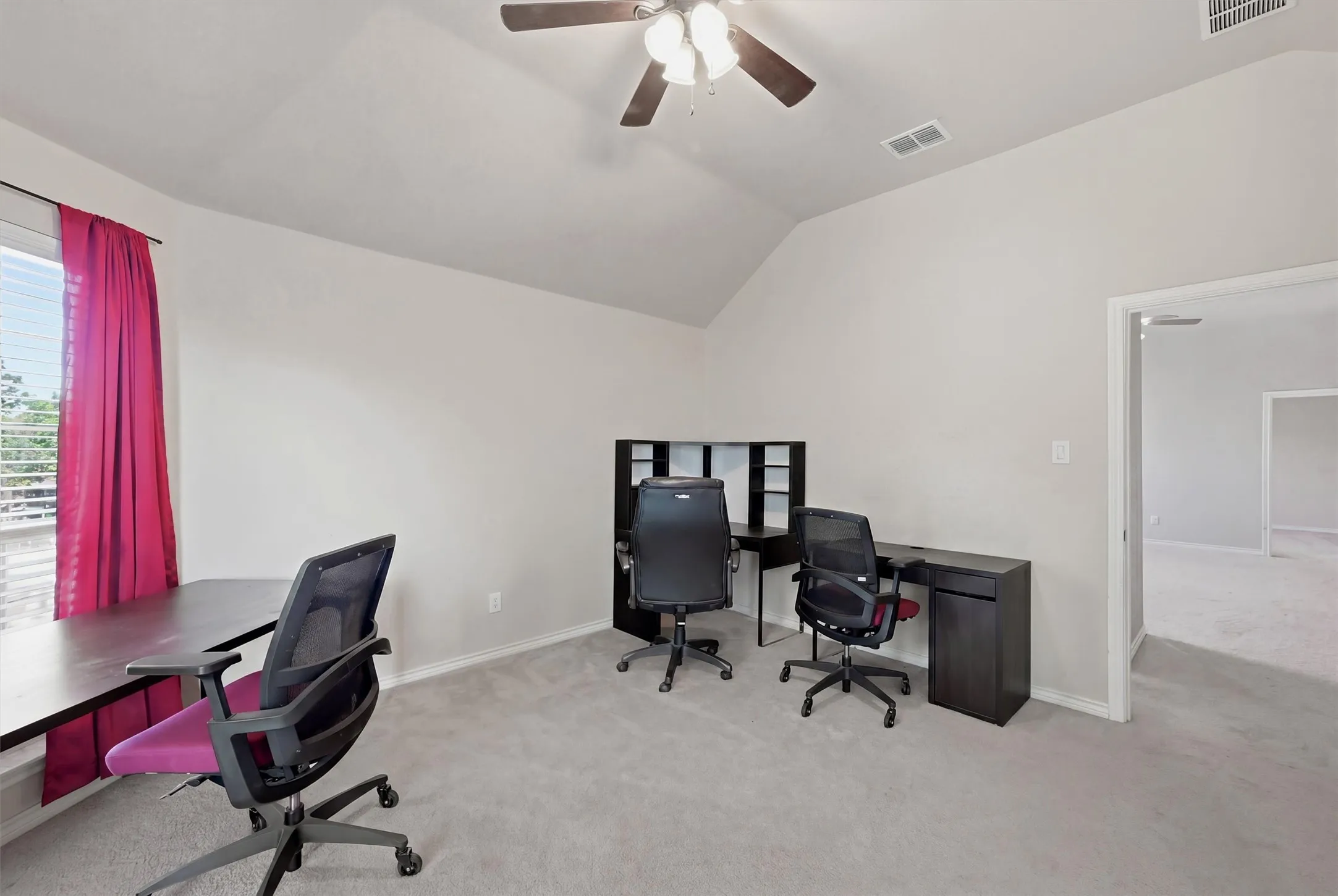 Single Family Residence For Sale in Collin County , 3504 Irvin Drive, Sachse, Texas 75048, 5 Bedroom, 4 Bathroom, 2 Garage spaces, 3,228 Sqft, built in 2008, mls#21261508, Real Estate Agent in Sachse, Homes For Sale in Collin county, Homes For Sale in Sachse, Realtor in Sachse Texas, Real Estate Brokerage Independent Realty Texas, Luminita Cordes Realtor