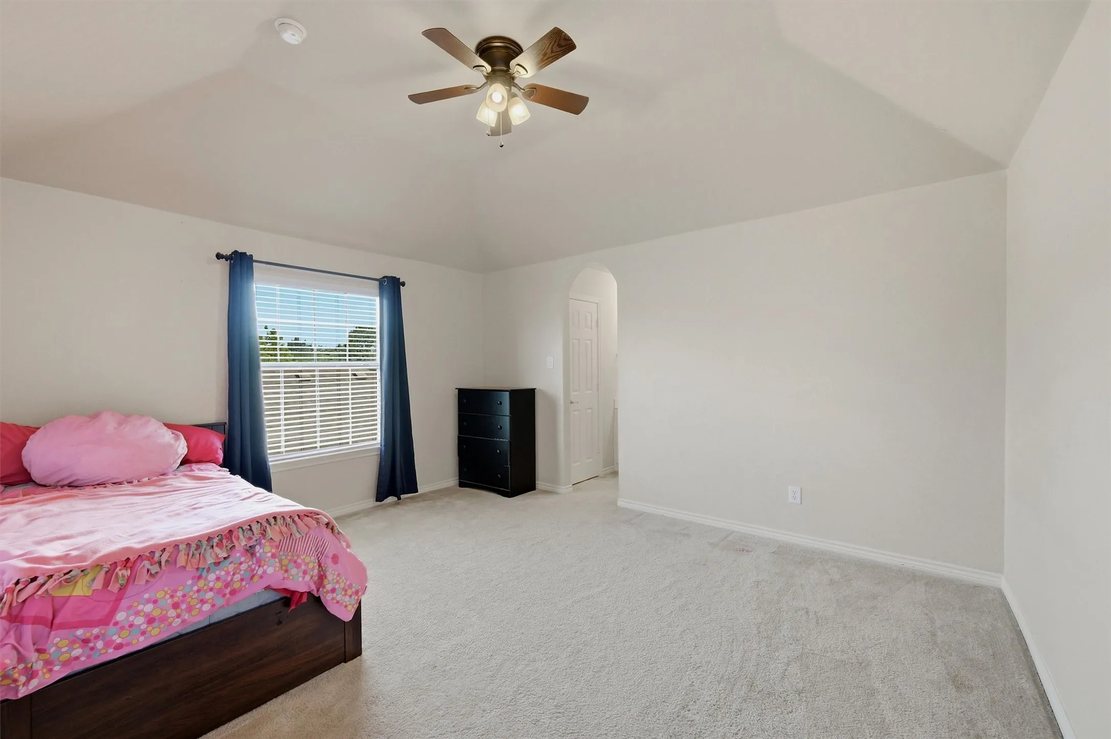 Single Family Residence For Sale in Collin County , 3504 Irvin Drive, Sachse, Texas 75048, 5 Bedroom, 4 Bathroom, 2 Garage spaces, 3,228 Sqft, built in 2008, mls#21261508, Real Estate Agent in Sachse, Homes For Sale in Collin county, Homes For Sale in Sachse, Realtor in Sachse Texas, Real Estate Brokerage Independent Realty Texas, Luminita Cordes Realtor