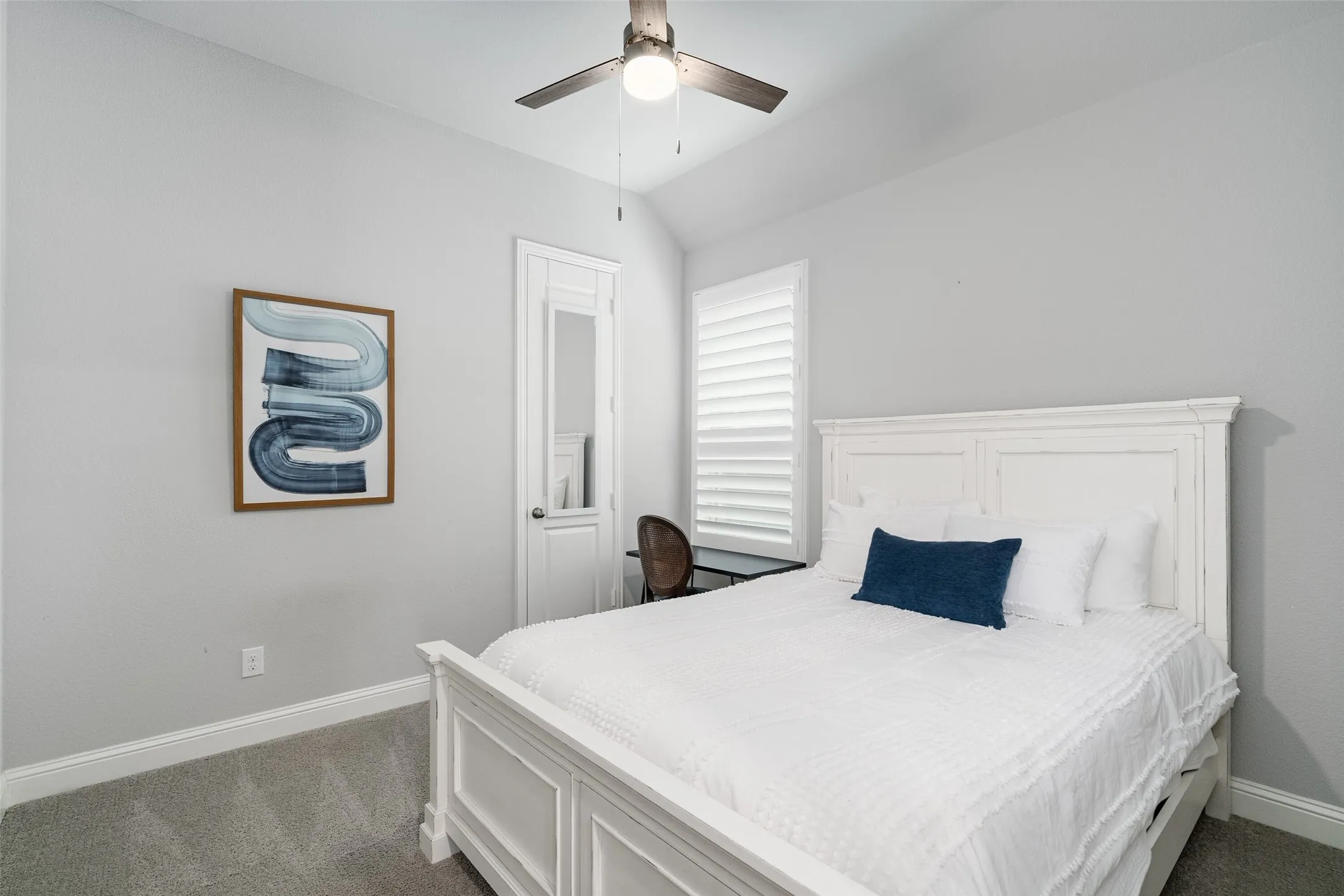 Single Family Residence For Sale in Collin County , 15150 Catalpa Road, Frisco, Texas 75035, 4 Bedroom, 3 Bathroom, 2 Garage spaces, 2,293 Sqft, built in 2019, mls#21262272, Real Estate Agent in Frisco, Homes For Sale in Collin county, Homes For Sale in Frisco, Realtor in Frisco Texas, Real Estate Brokerage Independent Realty Texas, Luminita Cordes Realtor