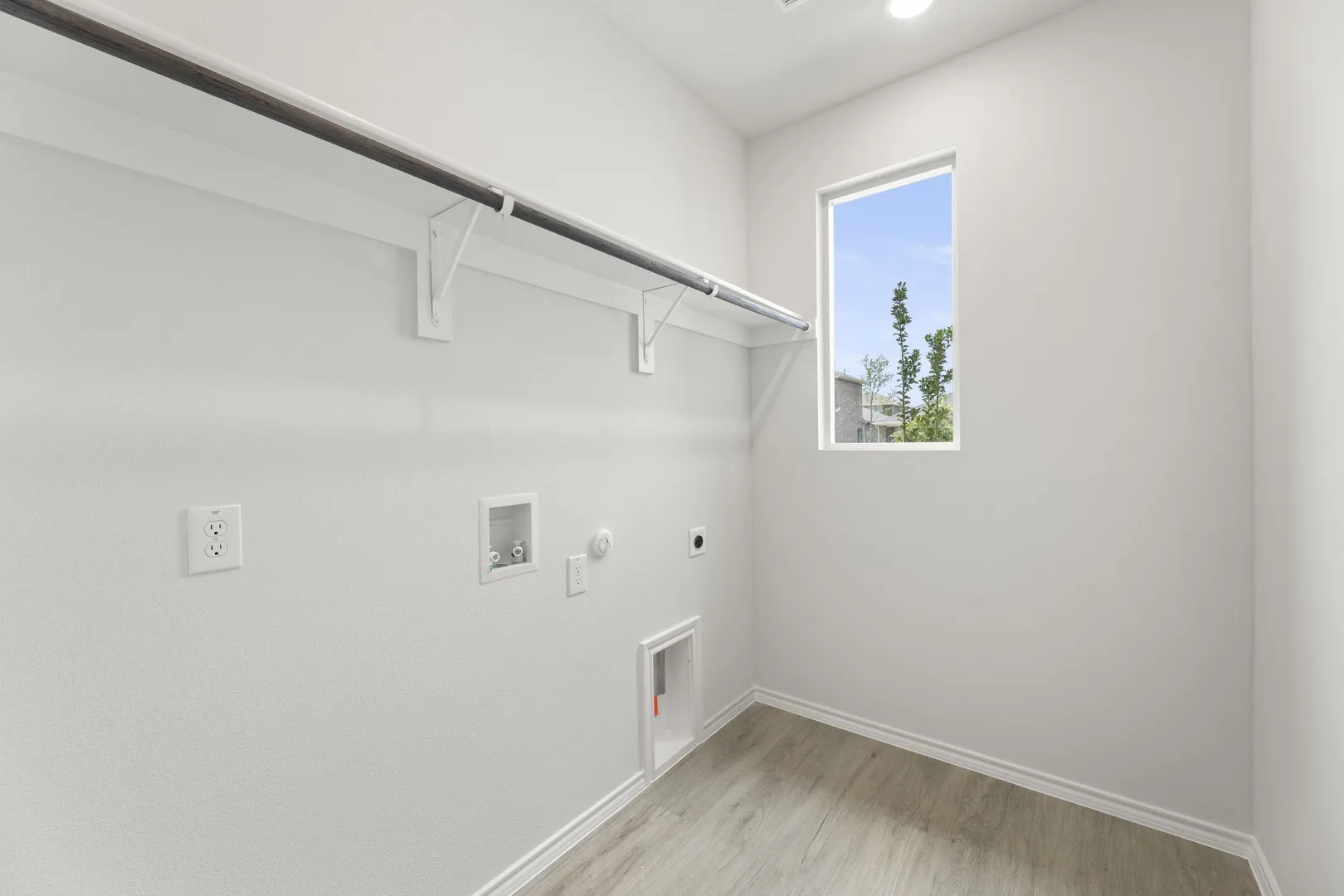 04. 1603 Potomac - Utility