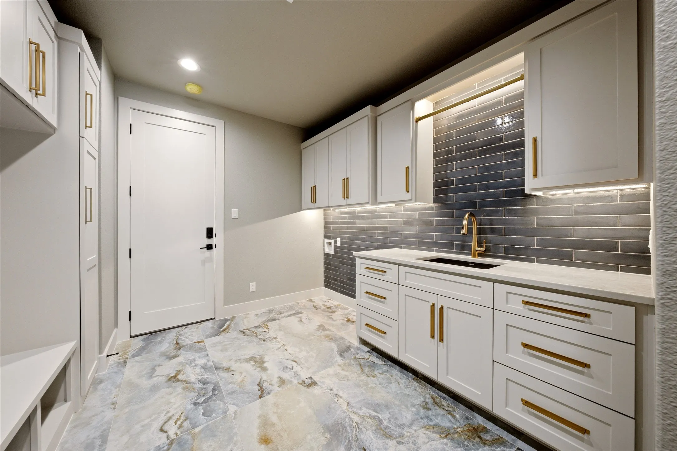 Single Family Residence For Sale in Henderson County , 100 Brentwood Estates Drive, Trinidad, Texas 75163, 6 Bedroom, 6 Bathroom, 2 Garage spaces, 3,843 Sqft, built in 2026, Price $2,299,000, mls#21263788, Real Estate Agent in Trinidad, Homes For Sale in Henderson county, Homes For Sale in Trinidad, Realtor in Trinidad Texas, Real Estate Brokerage Independent Realty Texas, Luminita Cordes Realtor