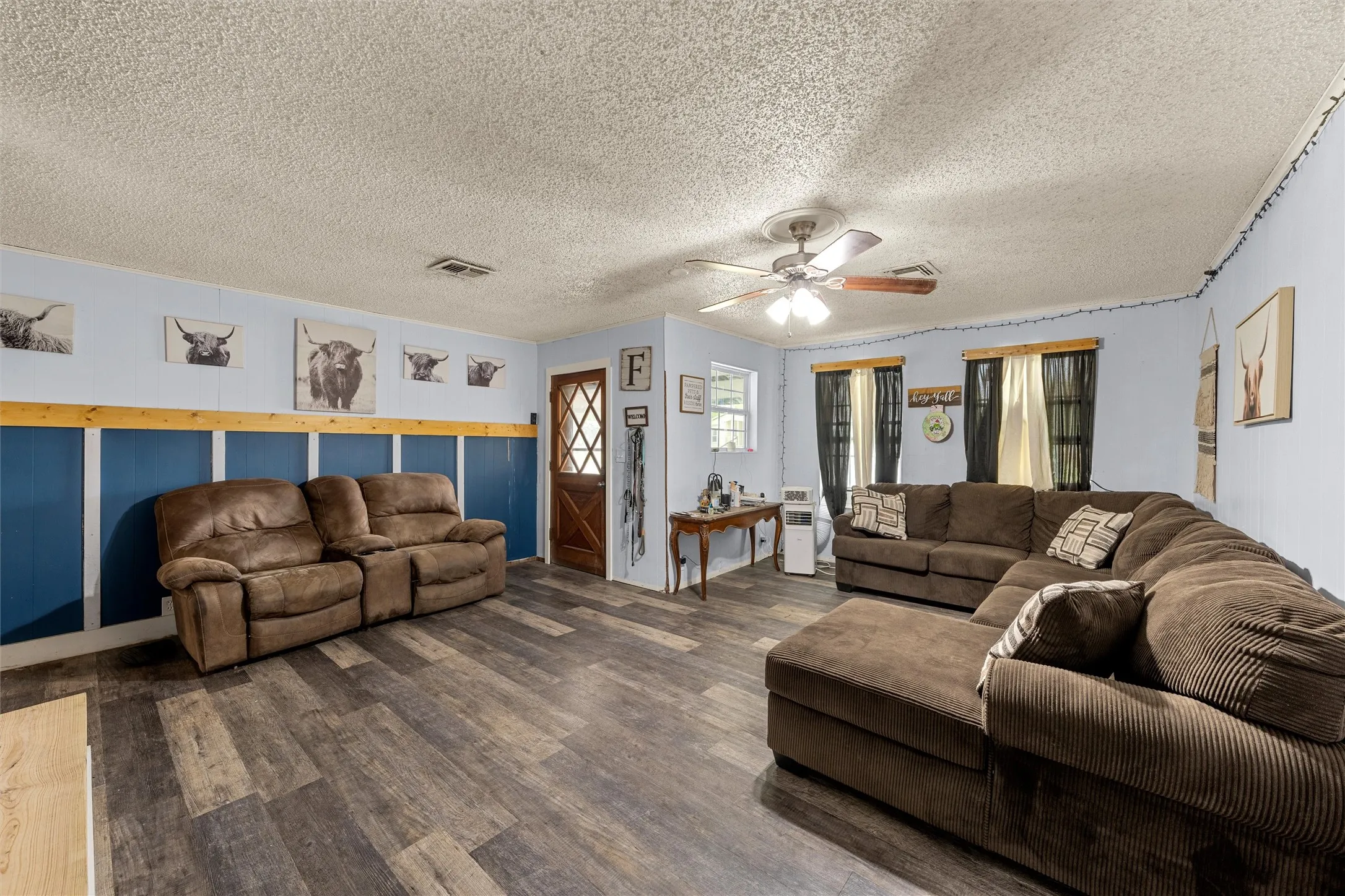 Single Family Residence For Sale in Mc Lennan County , 209 N Goddard Street, Mart, Texas 76664, 3 Bedroom, 2 Bathroom, Garage spaces, 1,662 Sqft, built in 1974, Price $229,000, mls#21263820, Real Estate Agent in Mart, Homes For Sale in Mc Lennan county, Homes For Sale in Mart, Realtor in Mart Texas, Real Estate Brokerage Independent Realty Texas, Luminita Cordes Realtor