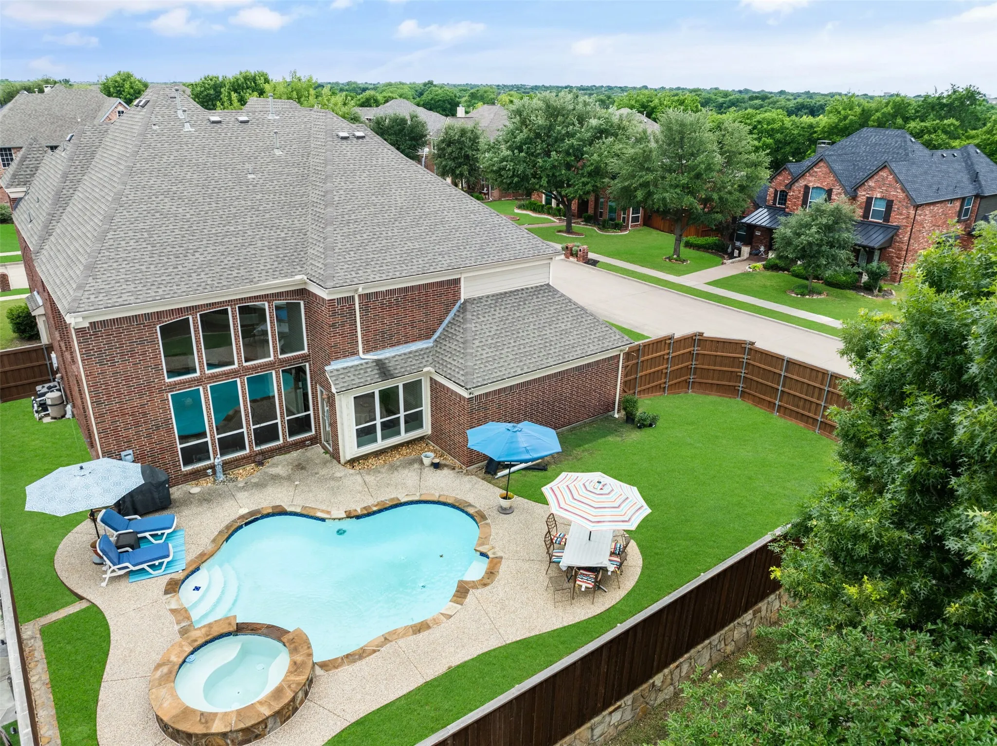 Single Family Residence For Sale in Collin County , 1737 Mapleleaf Drive, Wylie, Texas 75098, 6 Bedrooms, 4 Bathrooms, 3 Garage spaces, 4,168 Sqft, built in 2008, Price $674,900, mls#21260788, Real Estate Agent in Wylie, Homes For Sale in Collin county, Homes For Sale in Wylie, Realtor in Wylie Texas, Real Estate Brokerage Independent Realty Texas, Luminita Cordes Realtor