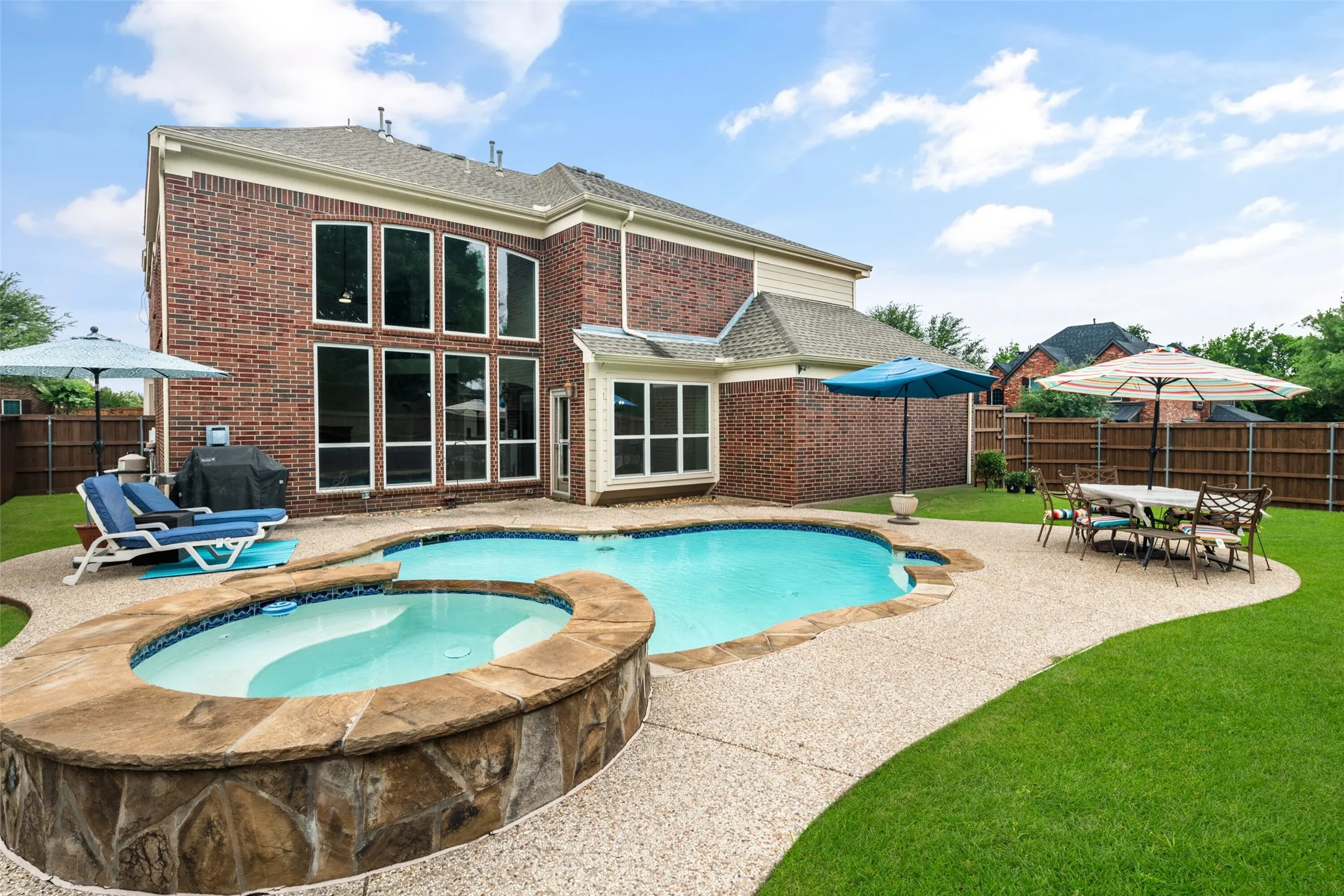 Single Family Residence For Sale in Collin County , 1737 Mapleleaf Drive, Wylie, Texas 75098, 6 Bedrooms, 4 Bathrooms, 3 Garage spaces, 4,168 Sqft, built in 2008, Price $674,900, mls#21260788, Real Estate Agent in Wylie, Homes For Sale in Collin county, Homes For Sale in Wylie, Realtor in Wylie Texas, Real Estate Brokerage Independent Realty Texas, Luminita Cordes Realtor