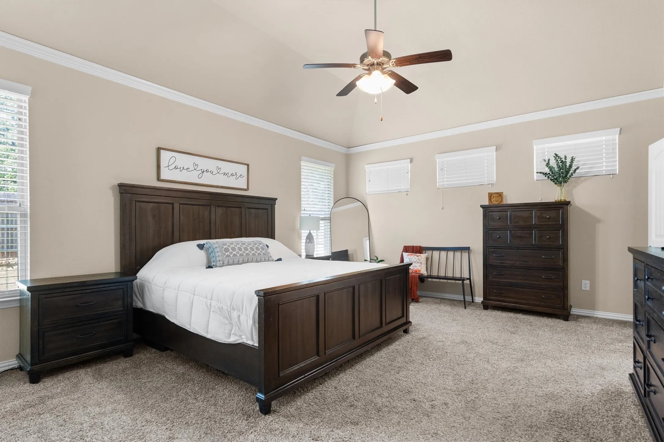 Single Family Residence For Sale in Denton County , 2108 Moonsail Lane, Denton, Texas 76210, 3 Bedroom, 3 Bathroom, 2 Garage spaces, 2,204 Sqft, built in 2018, mls#21264233, Real Estate Agent in Denton, Homes For Sale in Denton county, Homes For Sale in Denton, Realtor in Denton Texas, Real Estate Brokerage Independent Realty Texas, Luminita Cordes Realtor