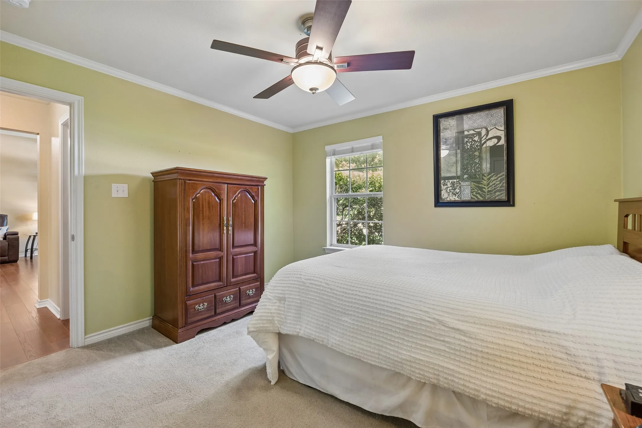 Single Family Residence For Sale in Denton County , 621 W Windsor Drive, Denton, Texas 76207, 3 Bedroom, 2 Bathroom, 2 Garage spaces, 1,660 Sqft, built in 1995, mls#21264438, Real Estate Agent in Denton, Homes For Sale in Denton county, Homes For Sale in Denton, Realtor in Denton Texas, Real Estate Brokerage Independent Realty Texas, Luminita Cordes Realtor