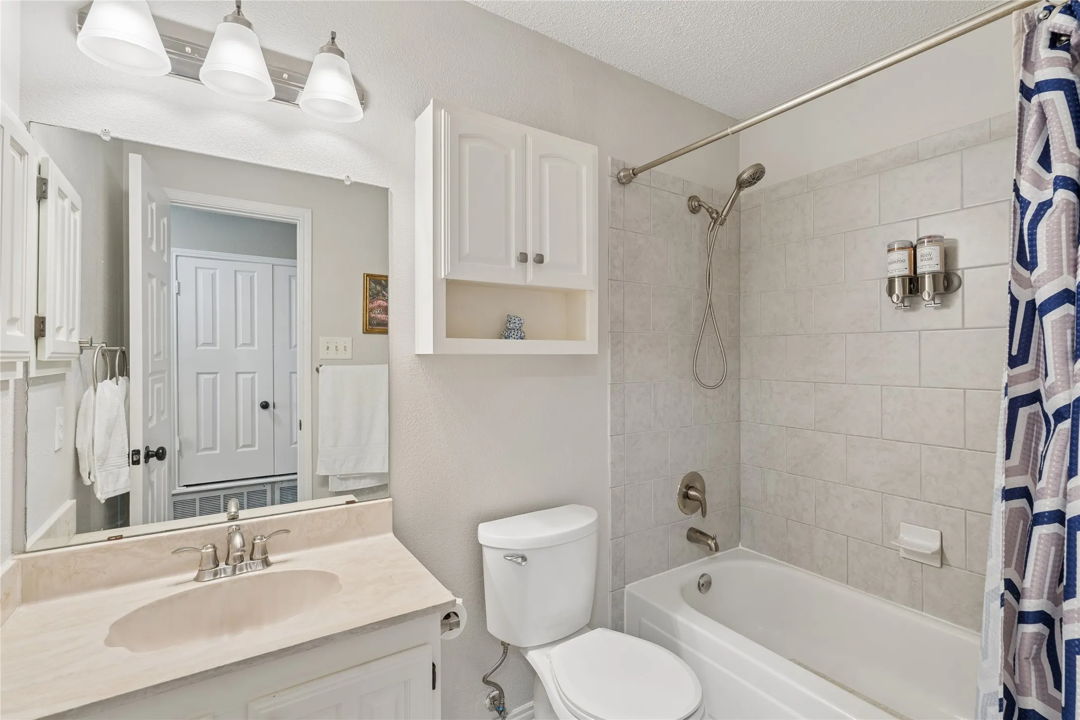 Single Family Residence For Sale in Collin County , 4405 Durango Lane, Mc Kinney, Texas 75070, 3 Bedroom, 2 Bathroom, 2 Garage spaces, 1,862 Sqft, built in 1988, Price $455,000, mls#21264431, Real Estate Agent in Mc Kinney, Homes For Sale in Collin county, Homes For Sale in Mc Kinney, Realtor in Mc Kinney Texas, Real Estate Brokerage Independent Realty Texas, Luminita Cordes Realtor
