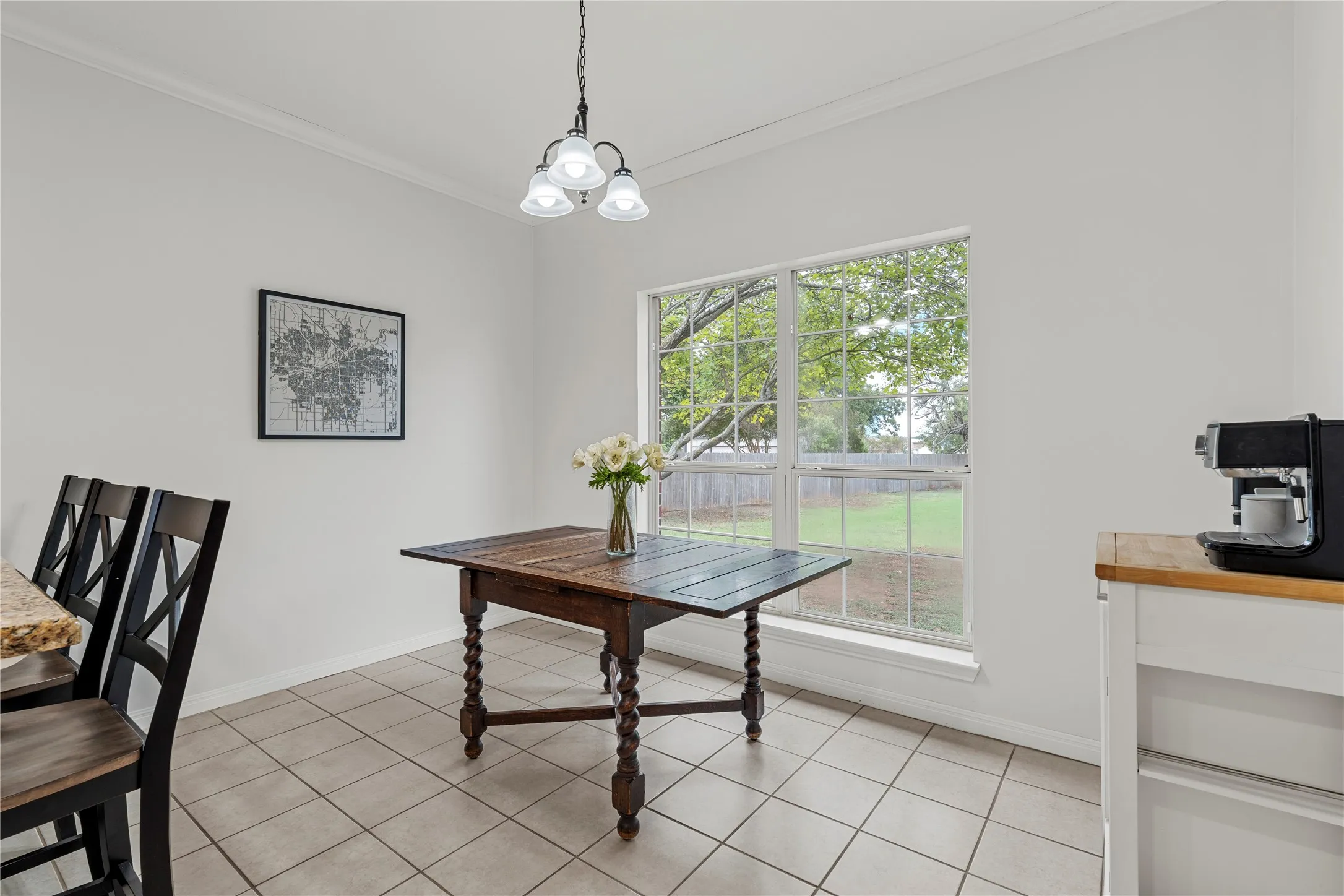 Single Family Residence For Sale in Mc Lennan County , 1694 Mclennan Crossing Road, Woodway, Texas 76712, 4 Bedroom, 3 Bathroom, 2 Garage spaces, 2,529 Sqft, built in 2001, mls#21264397, Real Estate Agent in Woodway, Homes For Sale in Mc Lennan county, Homes For Sale in Woodway, Realtor in Woodway Texas, Real Estate Brokerage Independent Realty Texas, Luminita Cordes Realtor