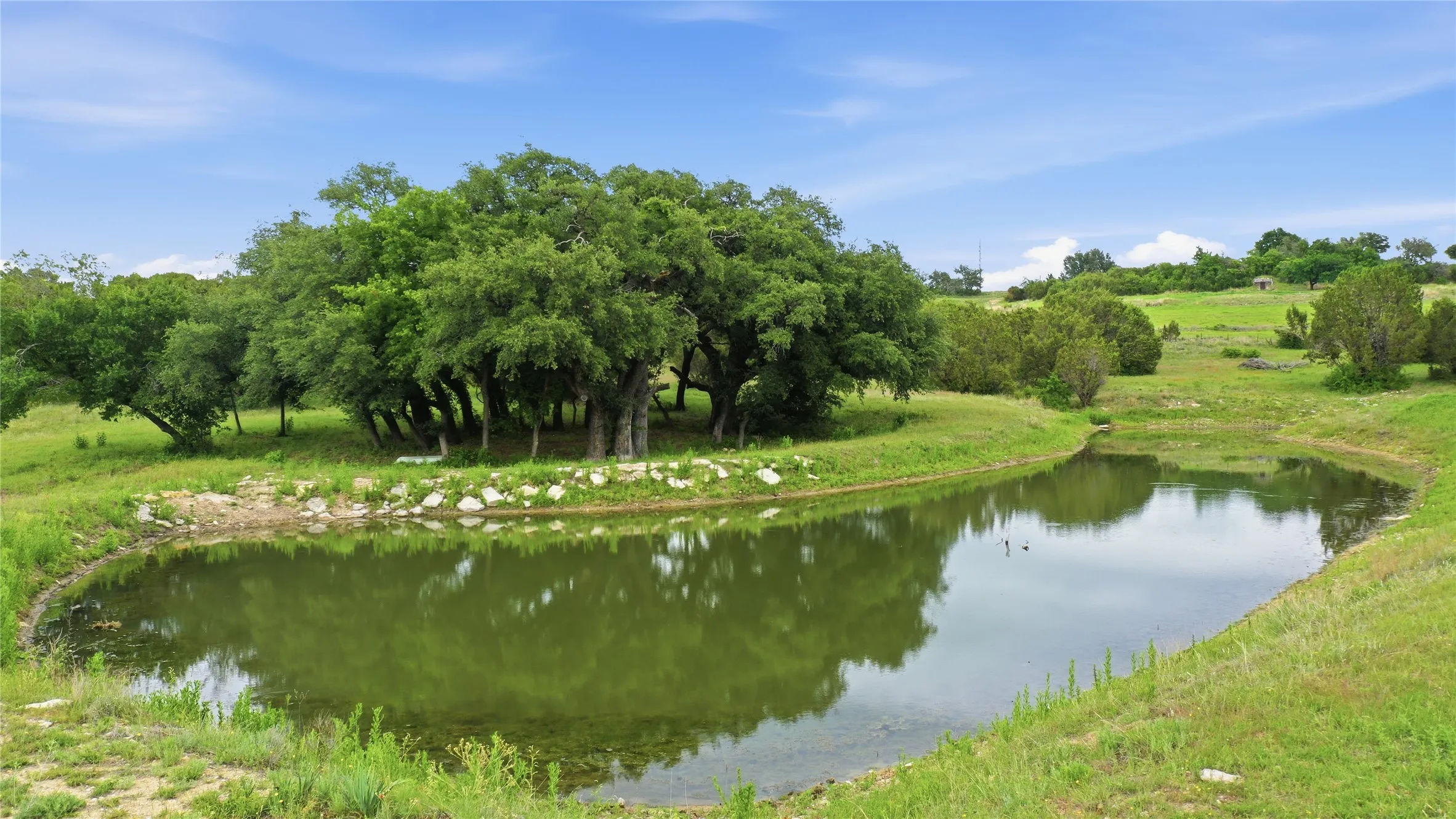 Single Family Residence For Sale in Erath County , 1973 County Road 513, Stephenville, Texas 76401, 4 Bedroom, 2 Bathroom, 3 Garage spaces, 1,939 Sqft, built in 1977, mls#21264281, Real Estate Agent in Stephenville, Homes For Sale in Erath county, Homes For Sale in Stephenville, Realtor in Stephenville Texas, Real Estate Brokerage Independent Realty Texas, Luminita Cordes Realtor