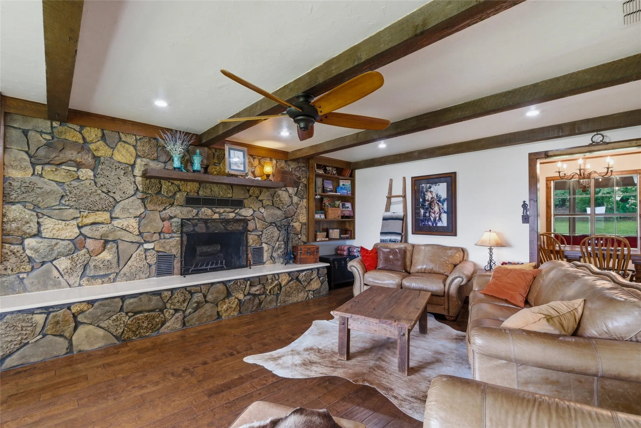 Single Family Residence For Sale in Erath County , 1973 County Road 513, Stephenville, Texas 76401, 4 Bedroom, 2 Bathroom, 3 Garage spaces, 1,939 Sqft, built in 1977, mls#21264281, Real Estate Agent in Stephenville, Homes For Sale in Erath county, Homes For Sale in Stephenville, Realtor in Stephenville Texas, Real Estate Brokerage Independent Realty Texas, Luminita Cordes Realtor