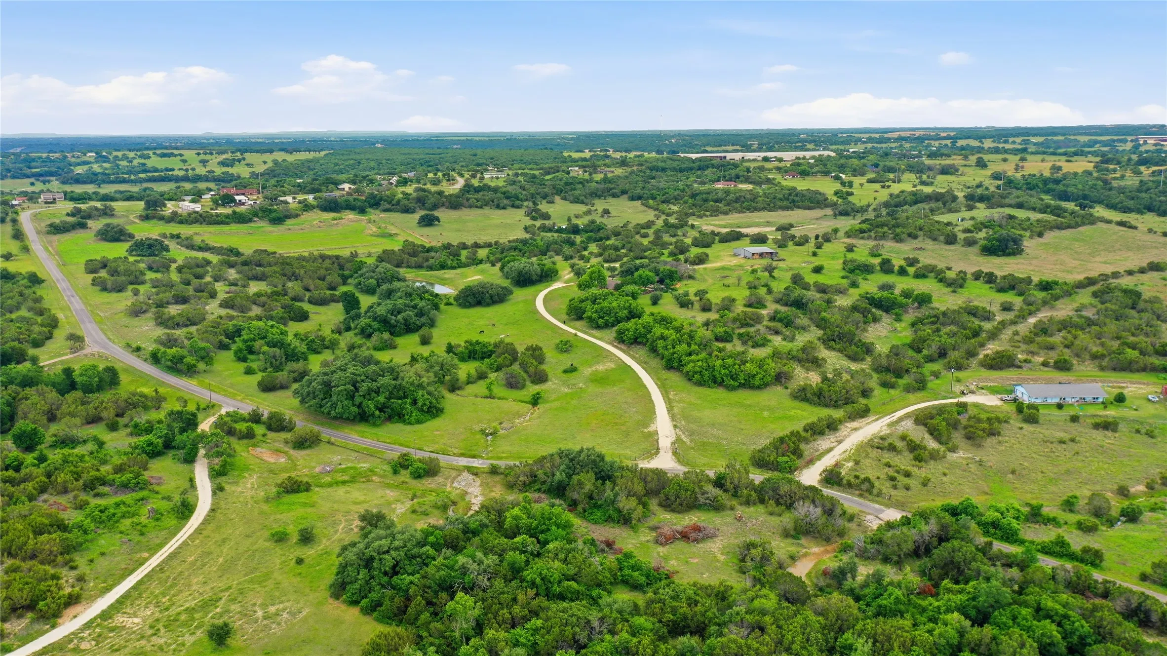 Single Family Residence For Sale in Erath County , 1973 County Road 513, Stephenville, Texas 76401, 4 Bedroom, 2 Bathroom, 3 Garage spaces, 1,939 Sqft, built in 1977, mls#21264281, Real Estate Agent in Stephenville, Homes For Sale in Erath county, Homes For Sale in Stephenville, Realtor in Stephenville Texas, Real Estate Brokerage Independent Realty Texas, Luminita Cordes Realtor