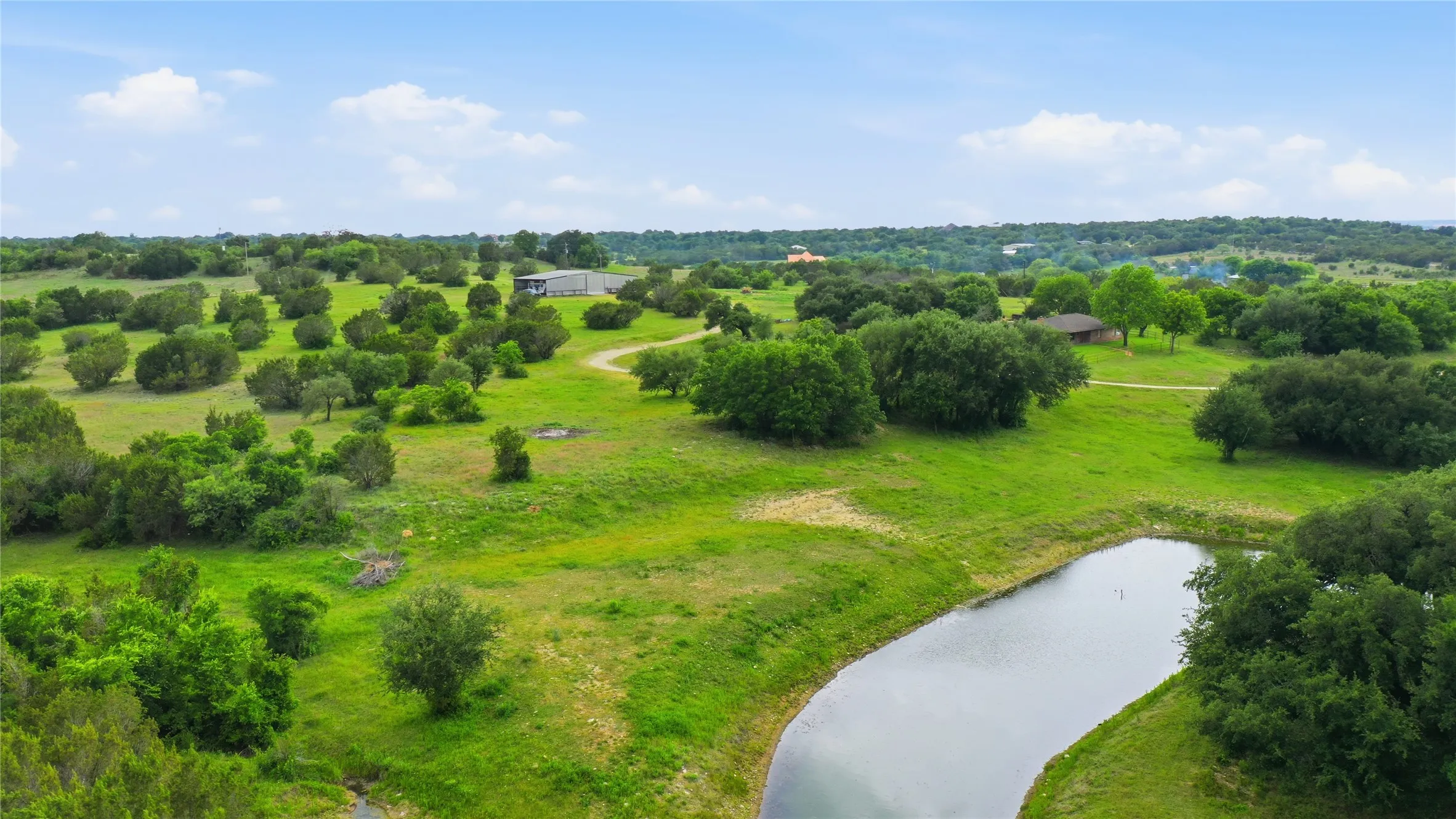 Single Family Residence For Sale in Erath County , 1973 County Road 513, Stephenville, Texas 76401, 4 Bedroom, 2 Bathroom, 3 Garage spaces, 1,939 Sqft, built in 1977, mls#21264281, Real Estate Agent in Stephenville, Homes For Sale in Erath county, Homes For Sale in Stephenville, Realtor in Stephenville Texas, Real Estate Brokerage Independent Realty Texas, Luminita Cordes Realtor
