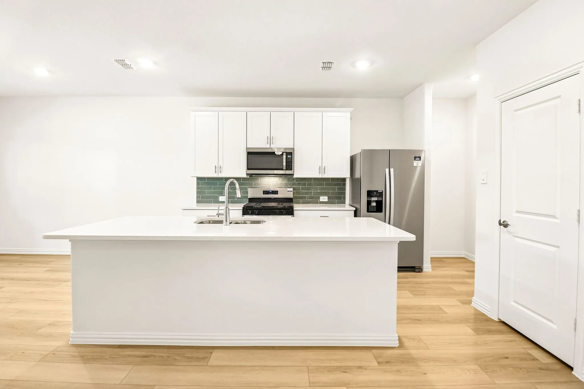 Single Family Residence For Sale in Collin County , 3033 Texoma Boulevard, Farmersville, Texas 75442, 4 Bedroom, 3 Bathroom, 2 Garage spaces, 2,363 Sqft, built in 2026, mls#21264197, Real Estate Agent in Farmersville, Homes For Sale in Collin county, Homes For Sale in Farmersville, Realtor in Farmersville Texas, Real Estate Brokerage Independent Realty Texas, Luminita Cordes Realtor