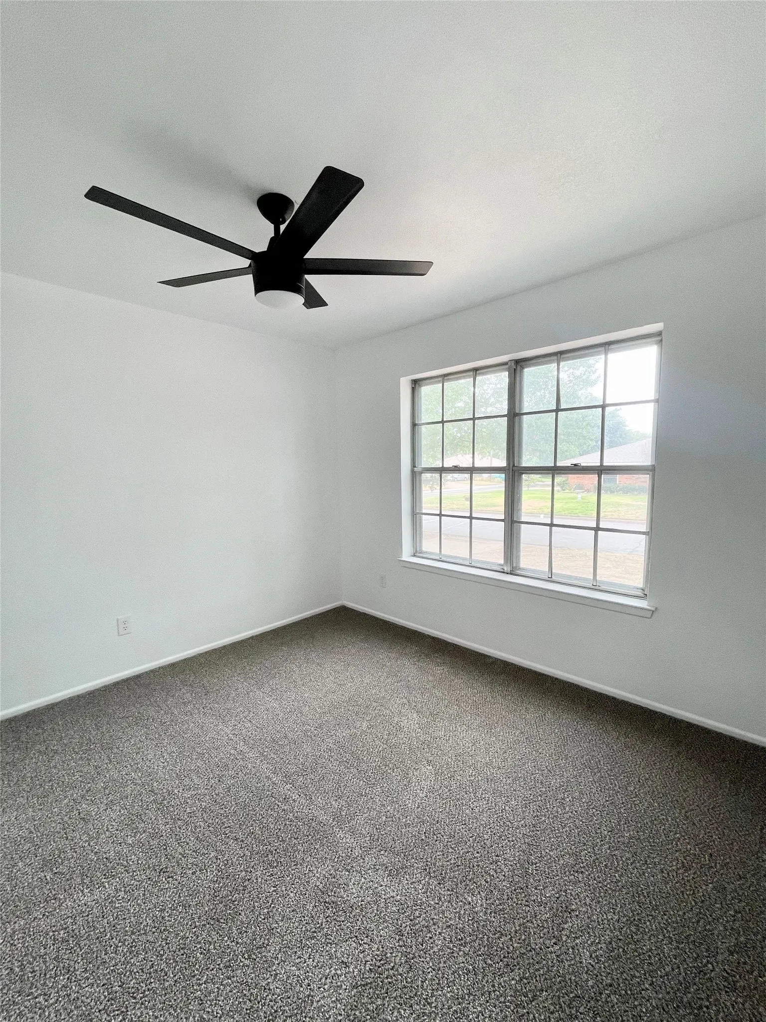 Single Family Residence For Sale in Tarrant County , 2003 Ford Street, Arlington, Texas 76013, 3 Bedroom, 2 Bathroom, 2 Garage spaces, 1,727 Sqft, built in 1972, mls#21264493, Real Estate Agent in Arlington, Homes For Sale in Tarrant county, Homes For Sale in Arlington, Realtor in Arlington Texas, Real Estate Brokerage Independent Realty Texas, Luminita Cordes Realtor