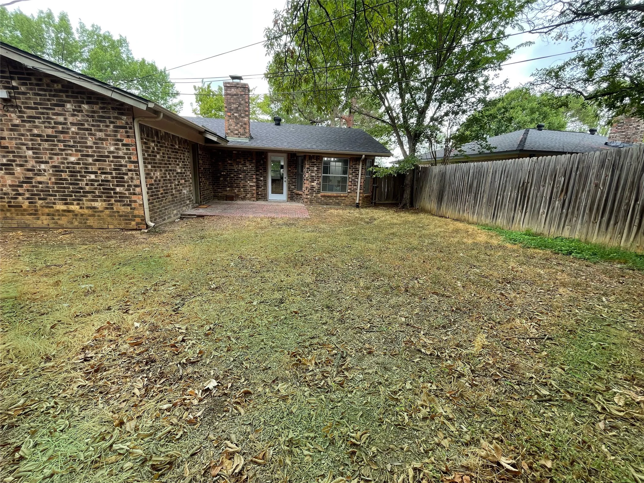Single Family Residence For Sale in Tarrant County , 2003 Ford Street, Arlington, Texas 76013, 3 Bedroom, 2 Bathroom, 2 Garage spaces, 1,727 Sqft, built in 1972, mls#21264493, Real Estate Agent in Arlington, Homes For Sale in Tarrant county, Homes For Sale in Arlington, Realtor in Arlington Texas, Real Estate Brokerage Independent Realty Texas, Luminita Cordes Realtor