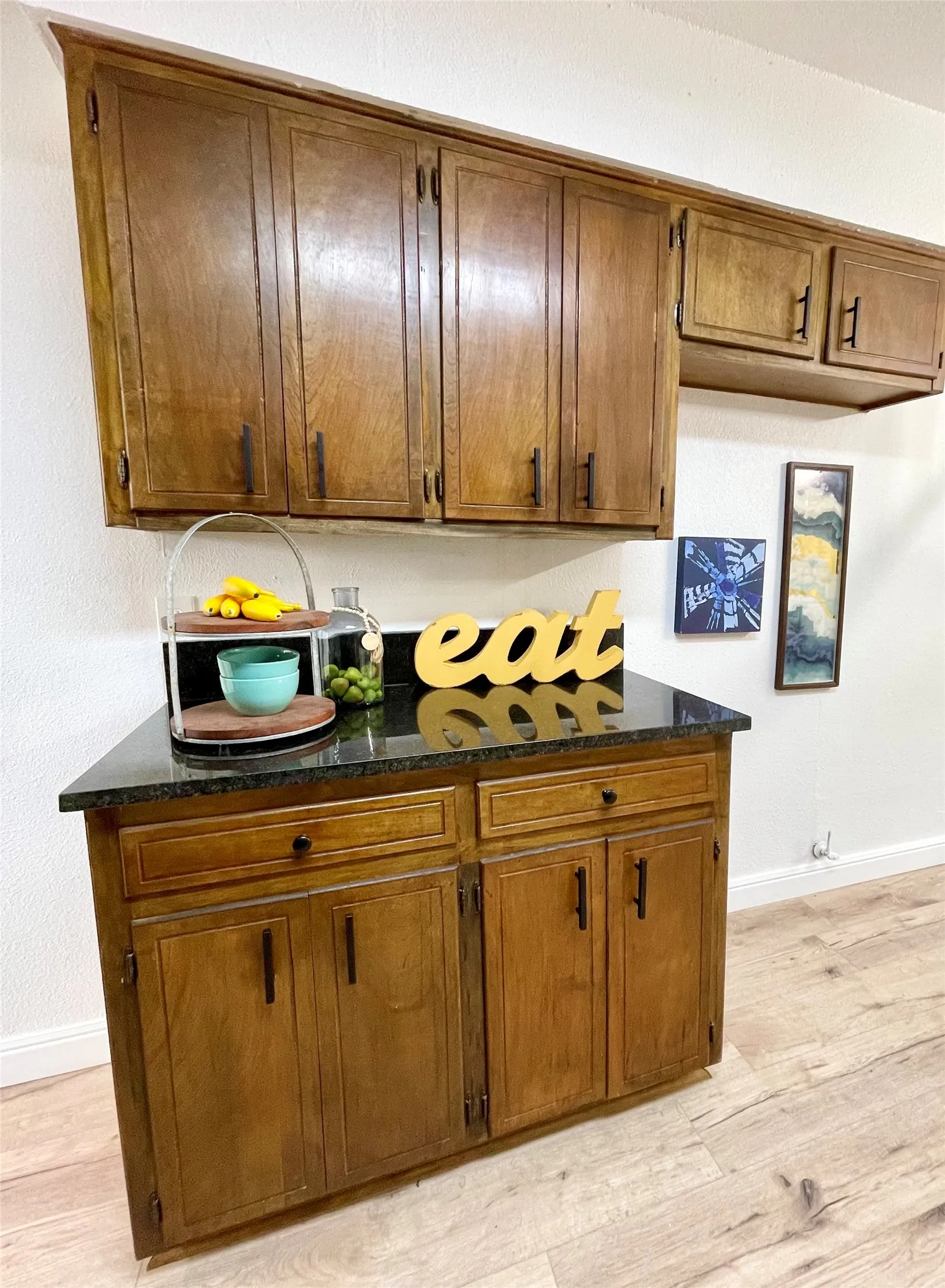 Single Family Residence For Sale in Tarrant County , 2003 Ford Street, Arlington, Texas 76013, 3 Bedroom, 2 Bathroom, 2 Garage spaces, 1,727 Sqft, built in 1972, mls#21264493, Real Estate Agent in Arlington, Homes For Sale in Tarrant county, Homes For Sale in Arlington, Realtor in Arlington Texas, Real Estate Brokerage Independent Realty Texas, Luminita Cordes Realtor