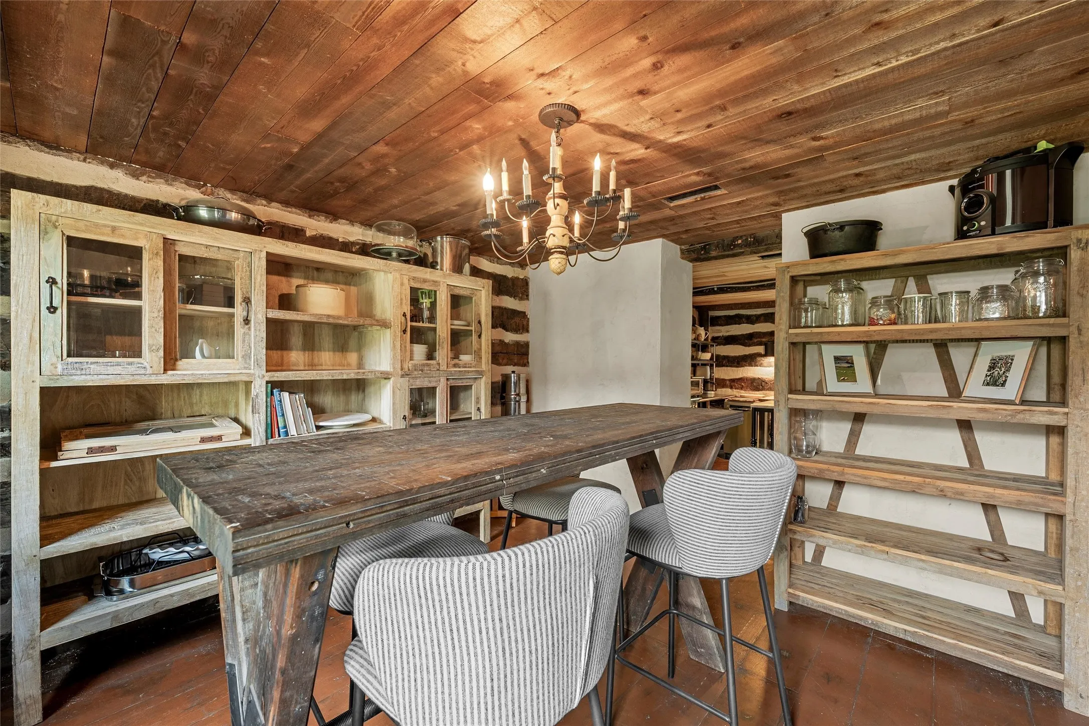Farm For Sale in Bosque County , 153 County Road 2139, Iredell, Texas 76649, 4 Bedroom, 3 Bathroom, Garage spaces, 2,228 Sqft, built in 2002, mls#21261533, Real Estate Agent in Iredell, Homes For Sale in Bosque county, Homes For Sale in Iredell, Realtor in Iredell Texas, Real Estate Brokerage Independent Realty Texas, Luminita Cordes Realtor