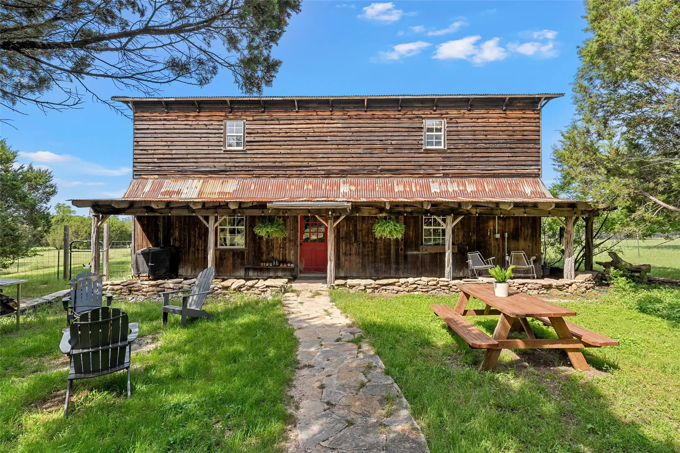 Farm For Sale in Bosque County , 153 County Road 2139, Iredell, Texas 76649, 4 Bedroom, 3 Bathroom, Garage spaces, 2,228 Sqft, built in 2002, mls#21261533, Real Estate Agent in Iredell, Homes For Sale in Bosque county, Homes For Sale in Iredell, Realtor in Iredell Texas, Real Estate Brokerage Independent Realty Texas, Luminita Cordes Realtor