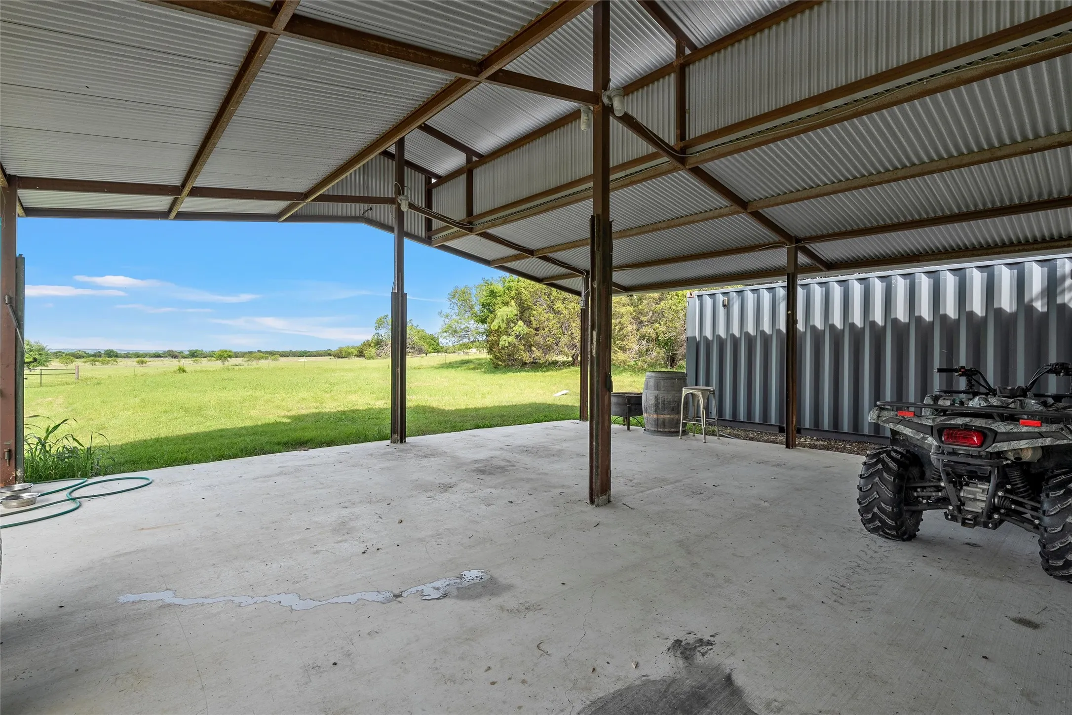 Farm For Sale in Bosque County , 153 County Road 2139, Iredell, Texas 76649, 4 Bedroom, 3 Bathroom, Garage spaces, 2,228 Sqft, built in 2002, mls#21261533, Real Estate Agent in Iredell, Homes For Sale in Bosque county, Homes For Sale in Iredell, Realtor in Iredell Texas, Real Estate Brokerage Independent Realty Texas, Luminita Cordes Realtor