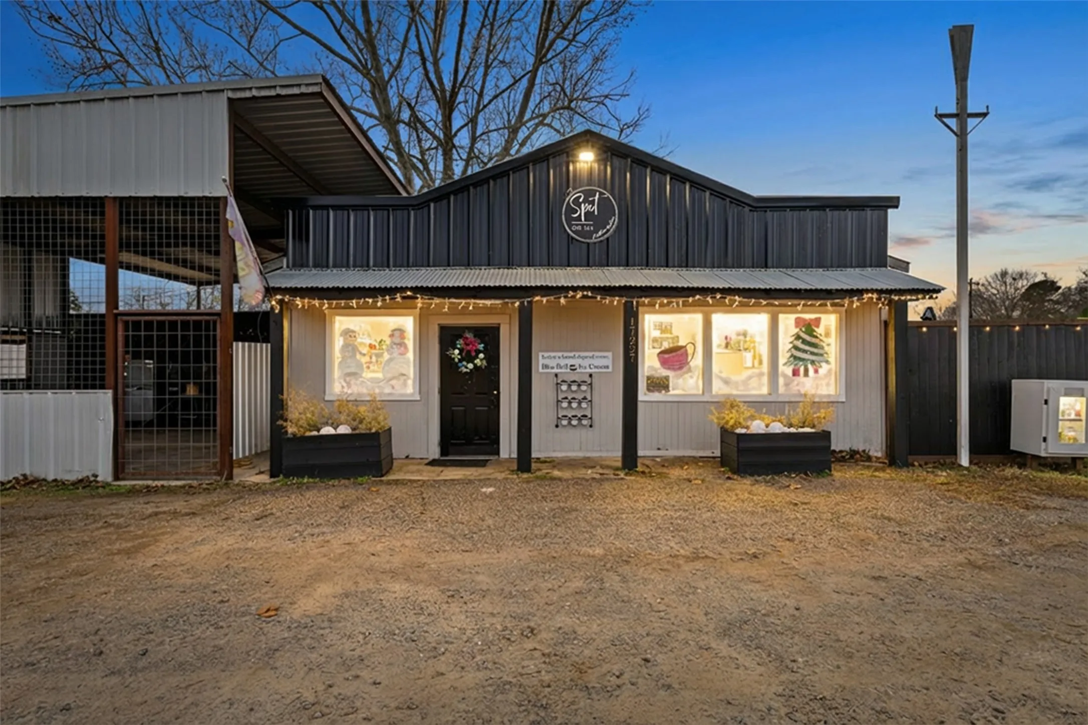Business For Sale in Harrison County , 17227 State Highway 154, Harleton, Texas 75651, 0, 0, Garage spaces, 0 Sqft, built in 1940, mls#21264529, Real Estate Agent in Harleton, Homes For Sale in Harrison county, Homes For Sale in Harleton, Realtor in Harleton Texas, Real Estate Brokerage Independent Realty Texas, Luminita Cordes Realtor