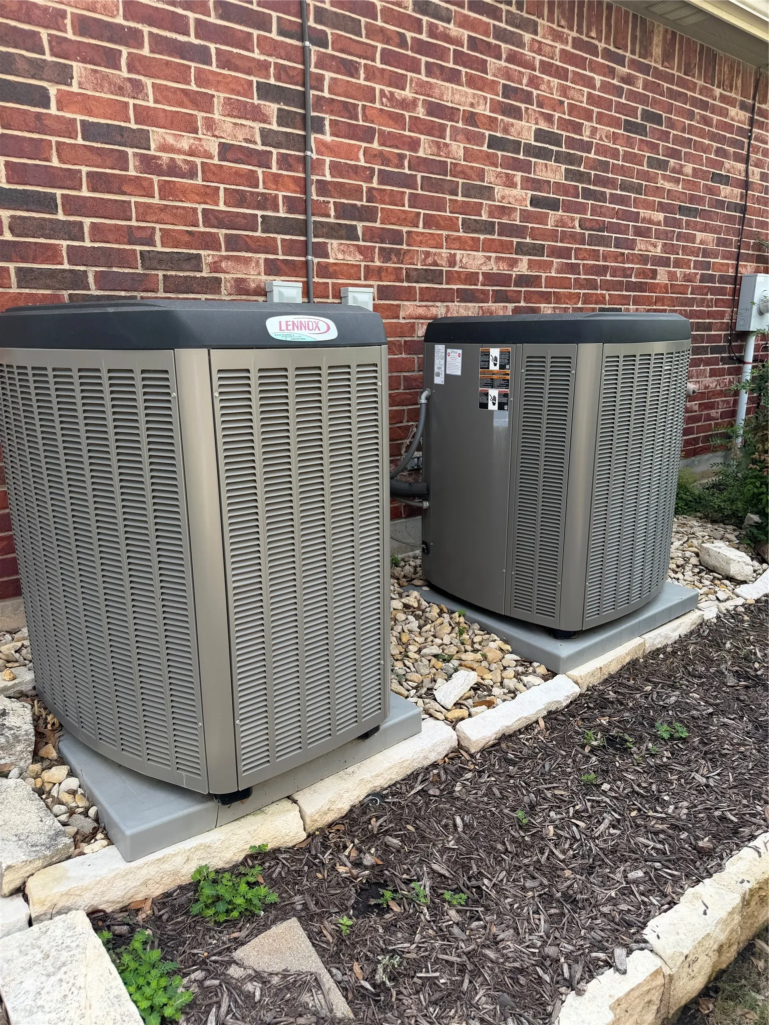 HVAC Lennox- approx. 5-6 yrs old