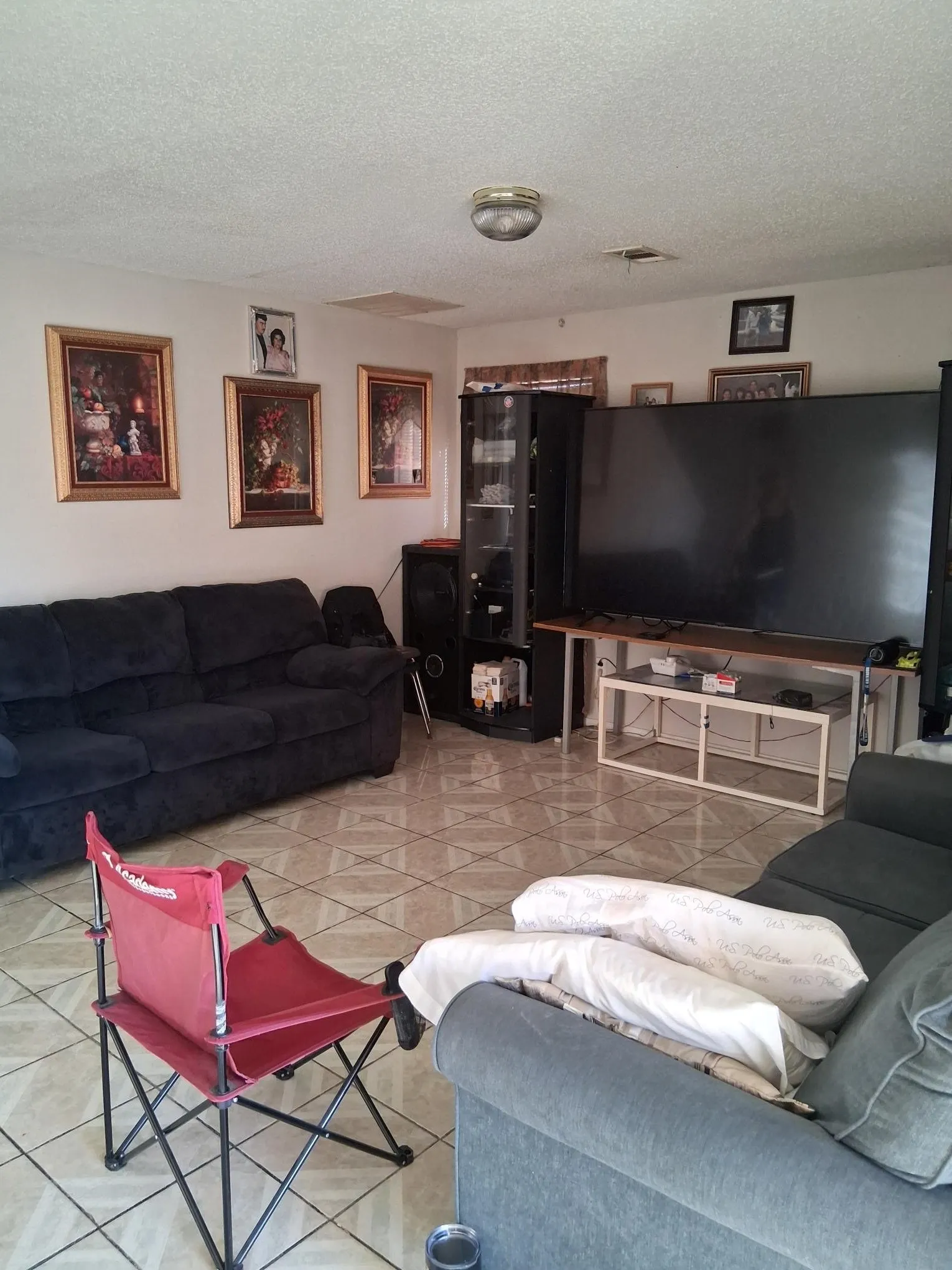 Single Family Residence For Sale in Dallas County , 4014 China Elm Drive, Dallas, Texas 75212, 3 Bedroom, 3 Bathroom, 1 Garage spaces, 1,588 Sqft, built in 2003, mls#21255004, Real Estate Agent in Dallas, Homes For Sale in Dallas county, Homes For Sale in Dallas, Realtor in Dallas Texas, Real Estate Brokerage Independent Realty Texas, Luminita Cordes Realtor