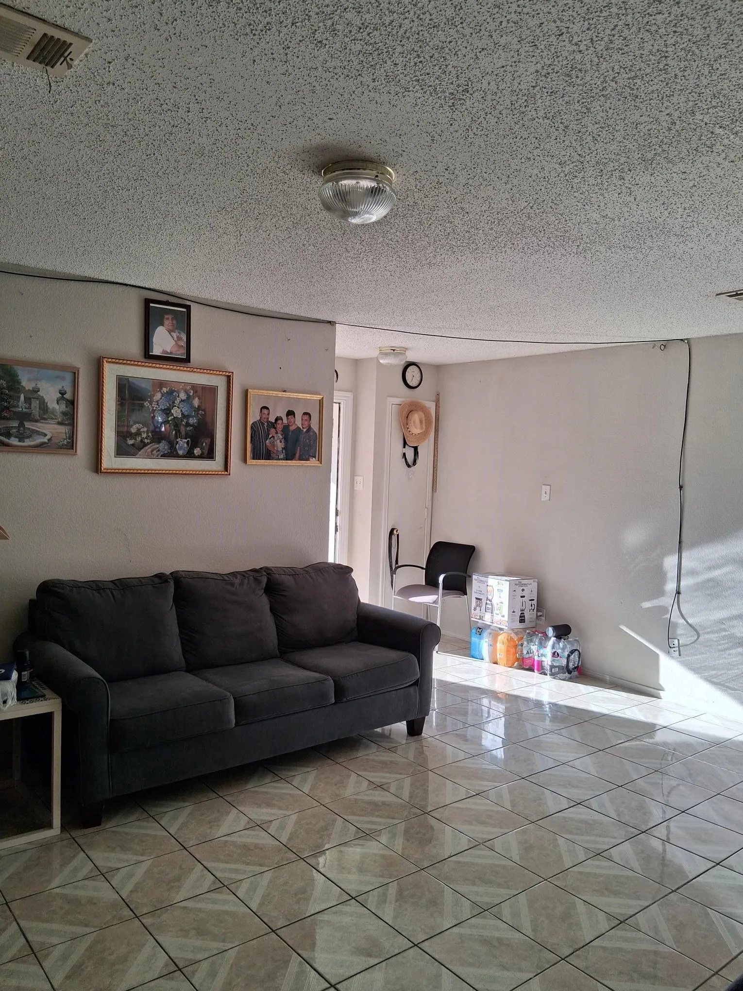 Single Family Residence For Sale in Dallas County , 4014 China Elm Drive, Dallas, Texas 75212, 3 Bedroom, 3 Bathroom, 1 Garage spaces, 1,588 Sqft, built in 2003, mls#21255004, Real Estate Agent in Dallas, Homes For Sale in Dallas county, Homes For Sale in Dallas, Realtor in Dallas Texas, Real Estate Brokerage Independent Realty Texas, Luminita Cordes Realtor