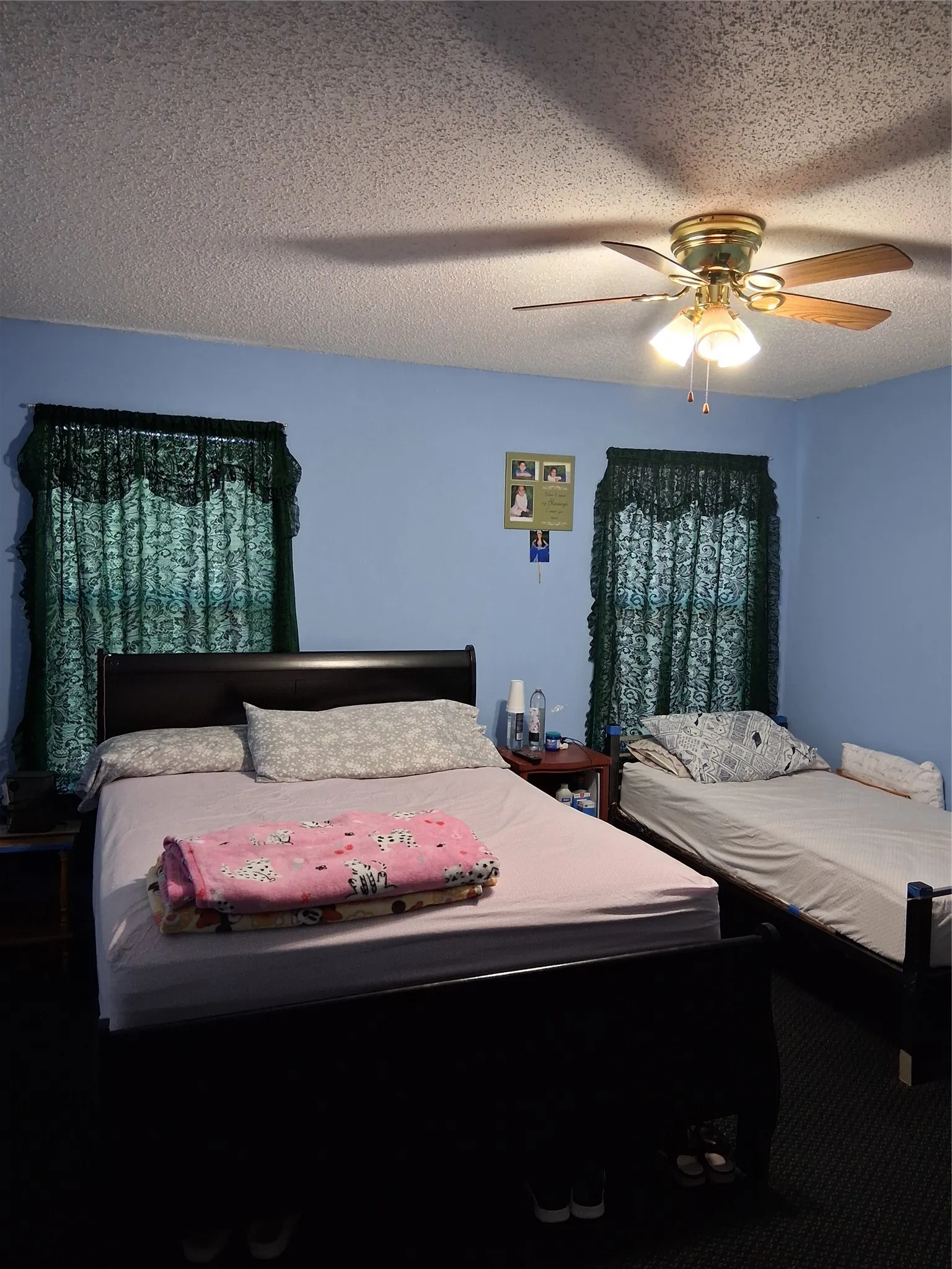 Single Family Residence For Sale in Dallas County , 4014 China Elm Drive, Dallas, Texas 75212, 3 Bedroom, 3 Bathroom, 1 Garage spaces, 1,588 Sqft, built in 2003, mls#21255004, Real Estate Agent in Dallas, Homes For Sale in Dallas county, Homes For Sale in Dallas, Realtor in Dallas Texas, Real Estate Brokerage Independent Realty Texas, Luminita Cordes Realtor