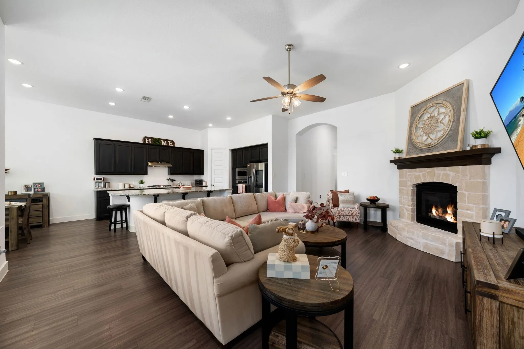 Single Family Residence For Sale in Rockwall County , 1913 Recioto Drive, Mclendon Chisholm, Texas 75032, 4 Bedroom, 3 Bathroom, 2 Garage spaces, 2,075 Sqft, built in 2019, mls#21264310, Real Estate Agent in Mclendon Chisholm, Homes For Sale in Rockwall county, Homes For Sale in Mclendon Chisholm, Realtor in Mclendon Chisholm Texas, Real Estate Brokerage Independent Realty Texas, Luminita Cordes Realtor