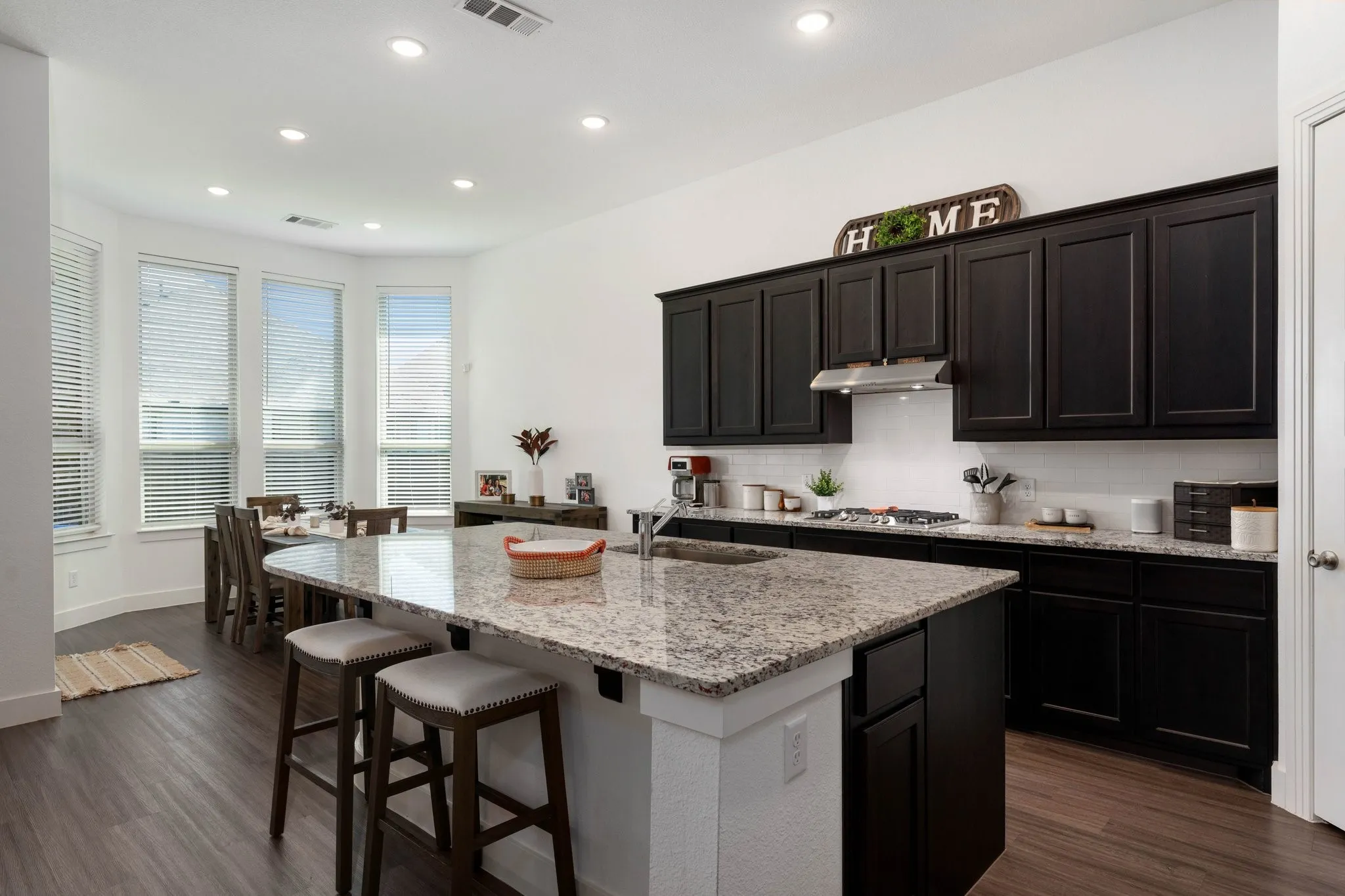 Single Family Residence For Sale in Rockwall County , 1913 Recioto Drive, Mclendon Chisholm, Texas 75032, 4 Bedroom, 3 Bathroom, 2 Garage spaces, 2,075 Sqft, built in 2019, mls#21264310, Real Estate Agent in Mclendon Chisholm, Homes For Sale in Rockwall county, Homes For Sale in Mclendon Chisholm, Realtor in Mclendon Chisholm Texas, Real Estate Brokerage Independent Realty Texas, Luminita Cordes Realtor