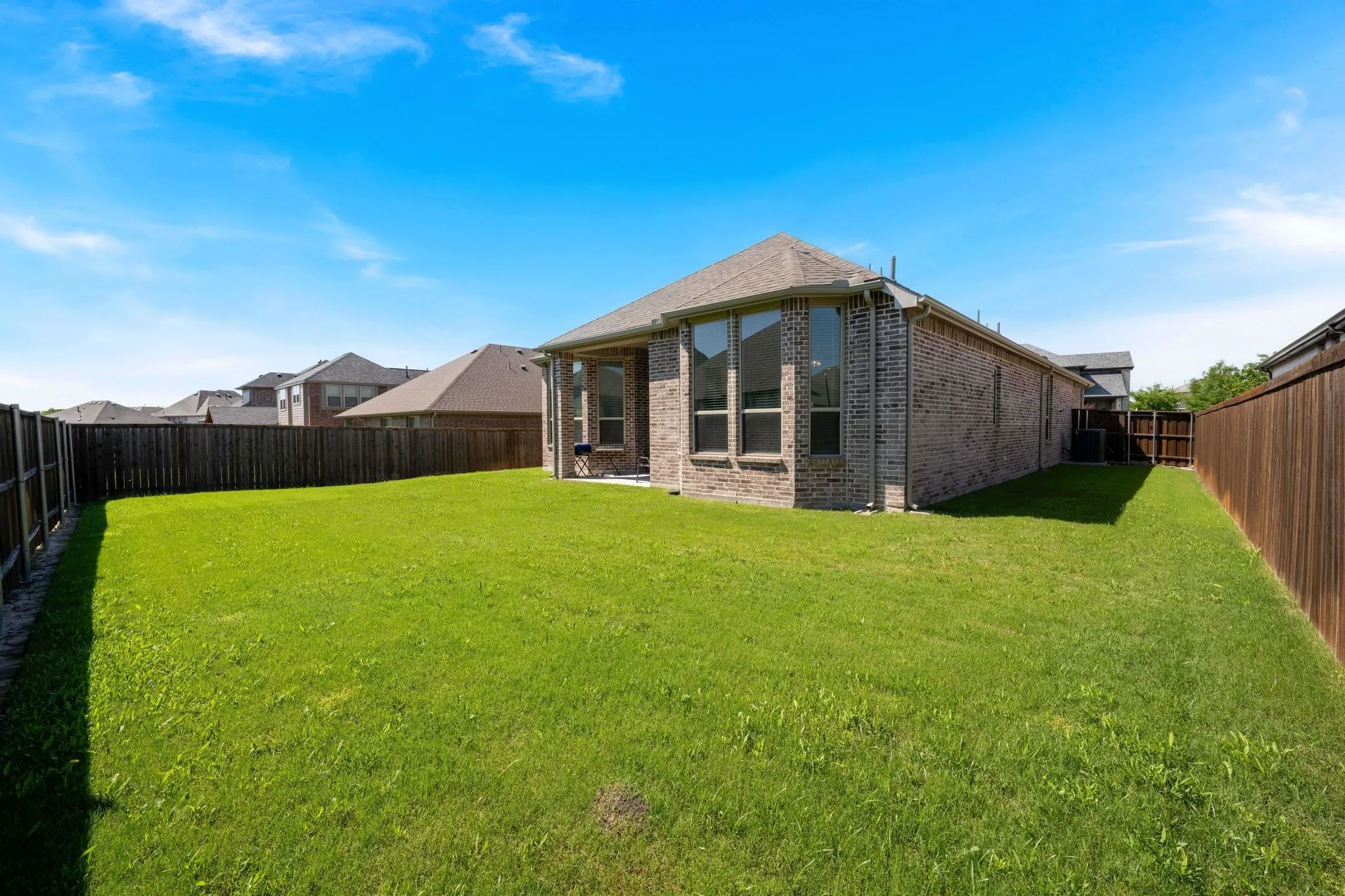 Single Family Residence For Sale in Rockwall County , 1913 Recioto Drive, Mclendon Chisholm, Texas 75032, 4 Bedroom, 3 Bathroom, 2 Garage spaces, 2,075 Sqft, built in 2019, mls#21264310, Real Estate Agent in Mclendon Chisholm, Homes For Sale in Rockwall county, Homes For Sale in Mclendon Chisholm, Realtor in Mclendon Chisholm Texas, Real Estate Brokerage Independent Realty Texas, Luminita Cordes Realtor