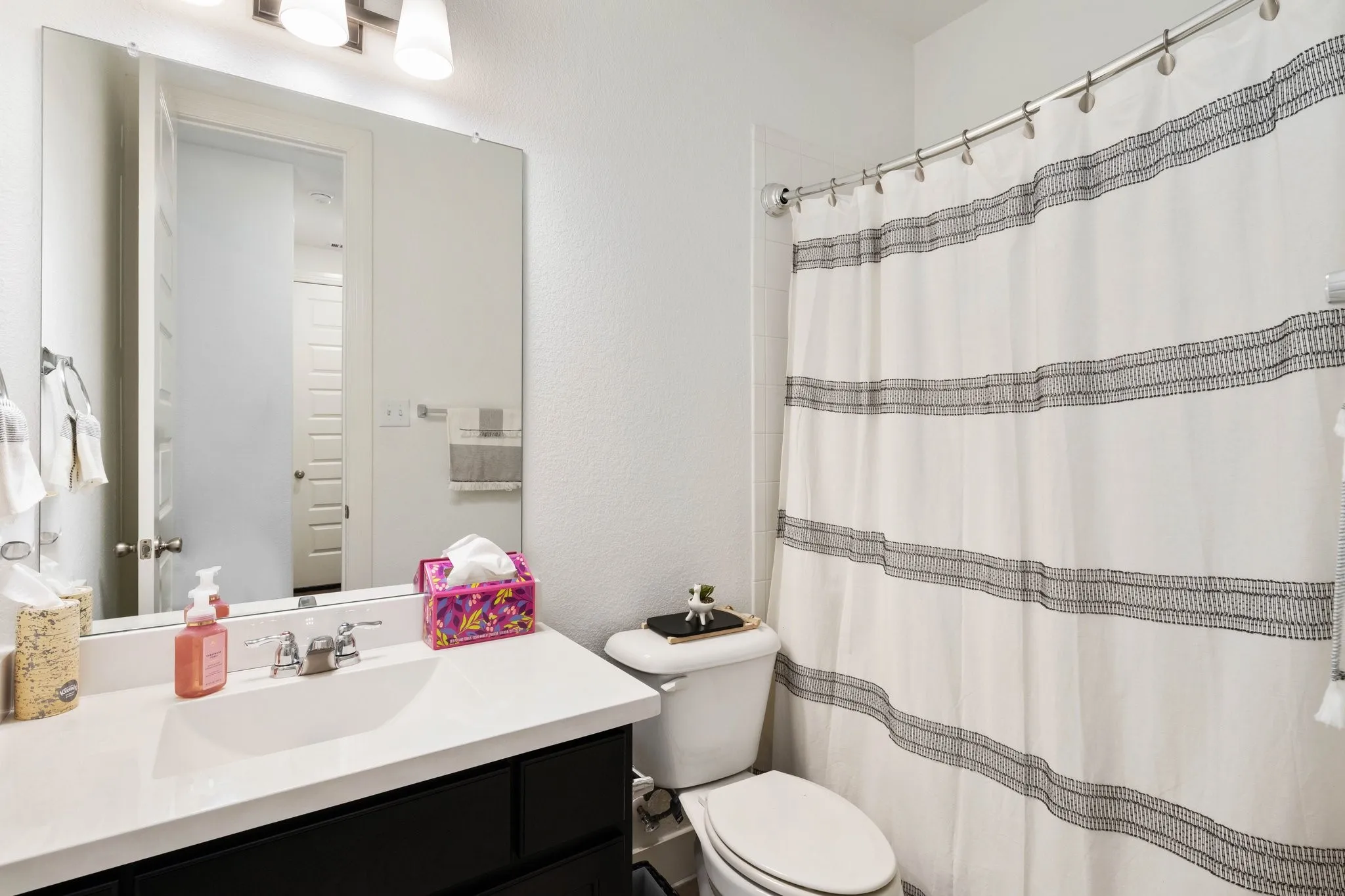 Single Family Residence For Sale in Rockwall County , 1913 Recioto Drive, Mclendon Chisholm, Texas 75032, 4 Bedroom, 3 Bathroom, 2 Garage spaces, 2,075 Sqft, built in 2019, mls#21264310, Real Estate Agent in Mclendon Chisholm, Homes For Sale in Rockwall county, Homes For Sale in Mclendon Chisholm, Realtor in Mclendon Chisholm Texas, Real Estate Brokerage Independent Realty Texas, Luminita Cordes Realtor