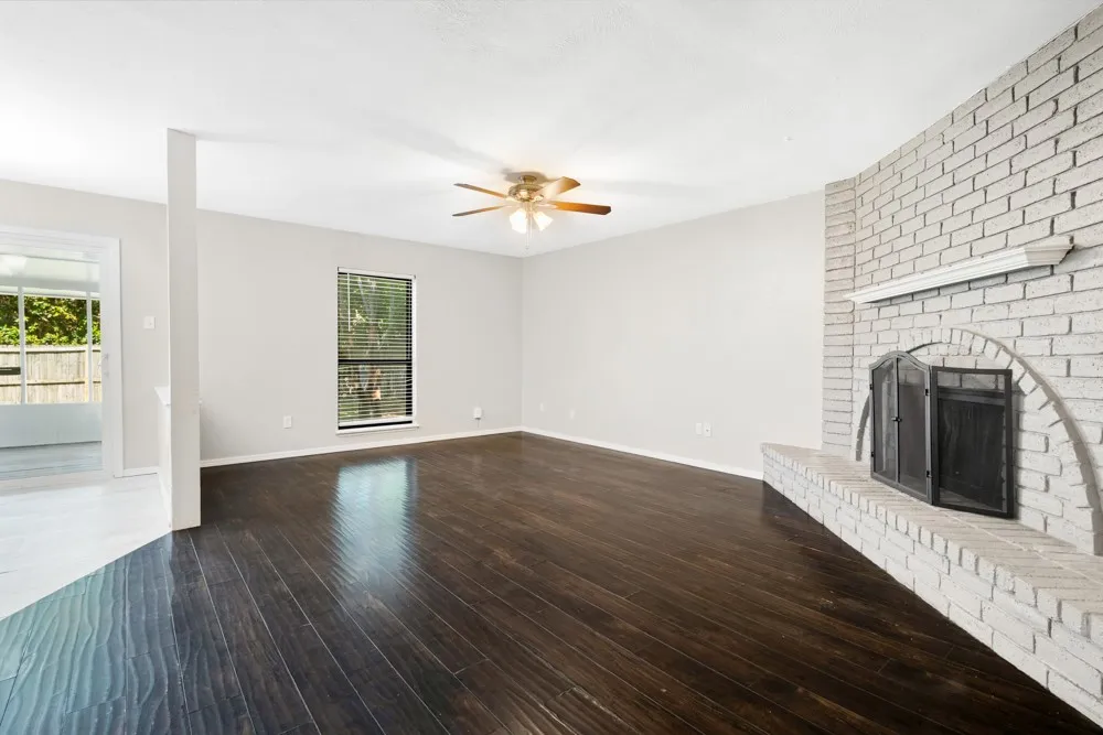 Single Family Residence For Sale in Denton County , 7217 Knight Drive, The Colony, Texas 75056, 4 Bedroom, 2 Bathroom, Garage spaces, 1,777 Sqft, built in 1978, mls#21262959, Real Estate Agent in The Colony, Homes For Sale in Denton county, Homes For Sale in The Colony, Realtor in The Colony Texas, Real Estate Brokerage Independent Realty Texas, Luminita Cordes Realtor