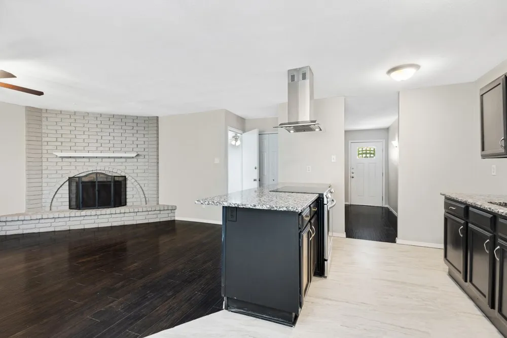 Open floor plan living area and kitchen