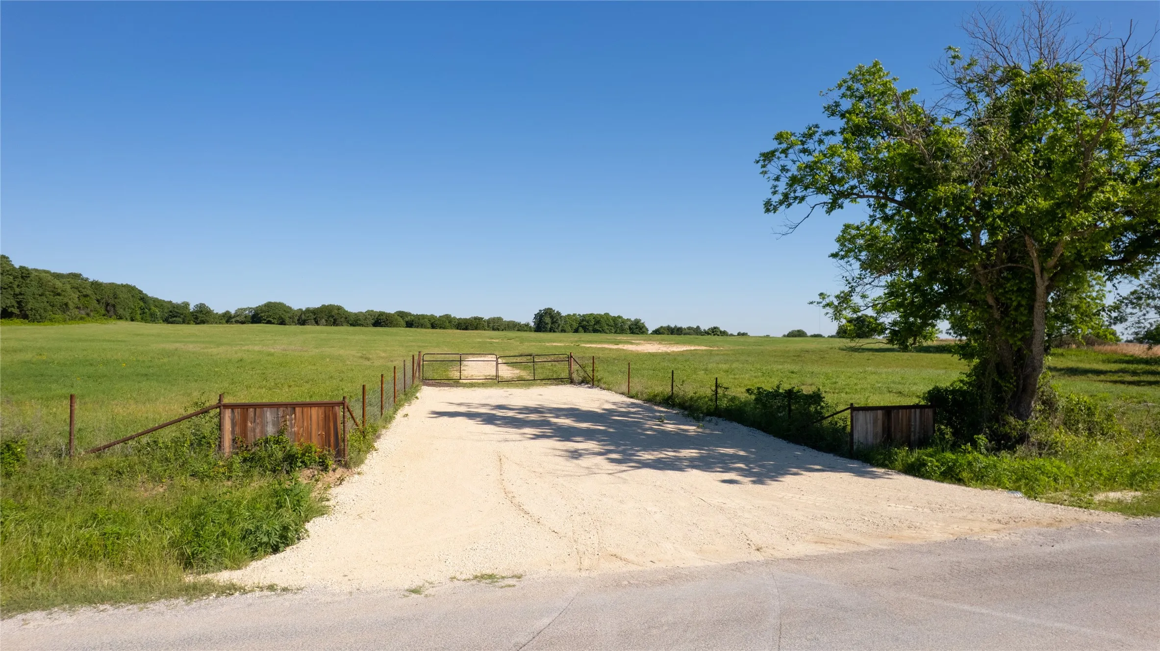 Ranch For Sale in Erath County , TBD 14 County Road 175, Stephenville, Texas 76401, 0, 0, Garage spaces, 0 Sqft, built in 0, mls#21260190, Real Estate Agent in Stephenville, Homes For Sale in Erath county, Homes For Sale in Stephenville, Realtor in Stephenville Texas, Real Estate Brokerage Independent Realty Texas, Luminita Cordes Realtor