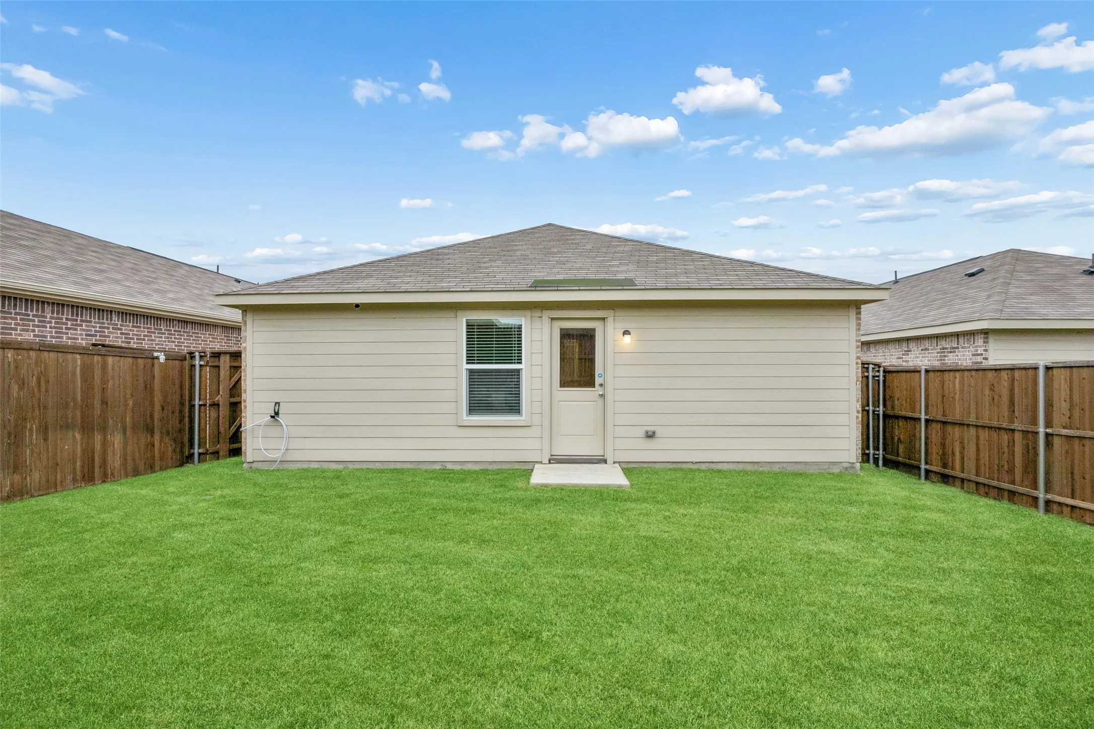 Single Family Residence For Sale in Kaufman County , 1577 Forge Pond Lane, Forney, Texas 75126, 3 Bedrooms, 2 Bathrooms, 2 Garage spaces, 1,470 Sqft, built in 2023, Price $264,000, mls#21254415, Real Estate Agent in Forney, Homes For Sale in Kaufman county, Homes For Sale in Forney, Realtor in Forney Texas, Real Estate Brokerage Independent Realty Texas, Luminita Cordes Realtor